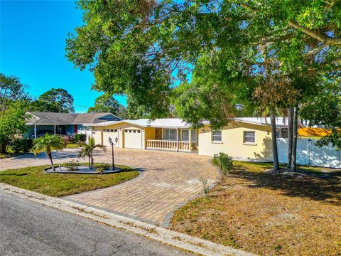 A home in BRADENTON