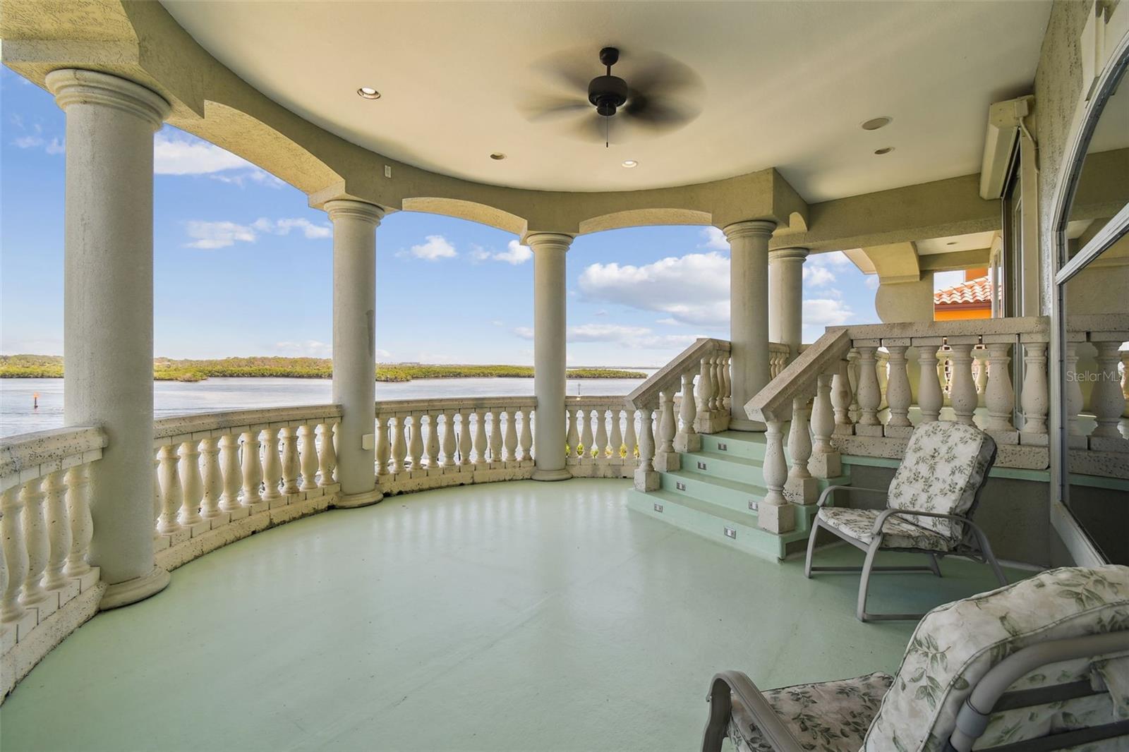 HARBORPOINTE - Residential