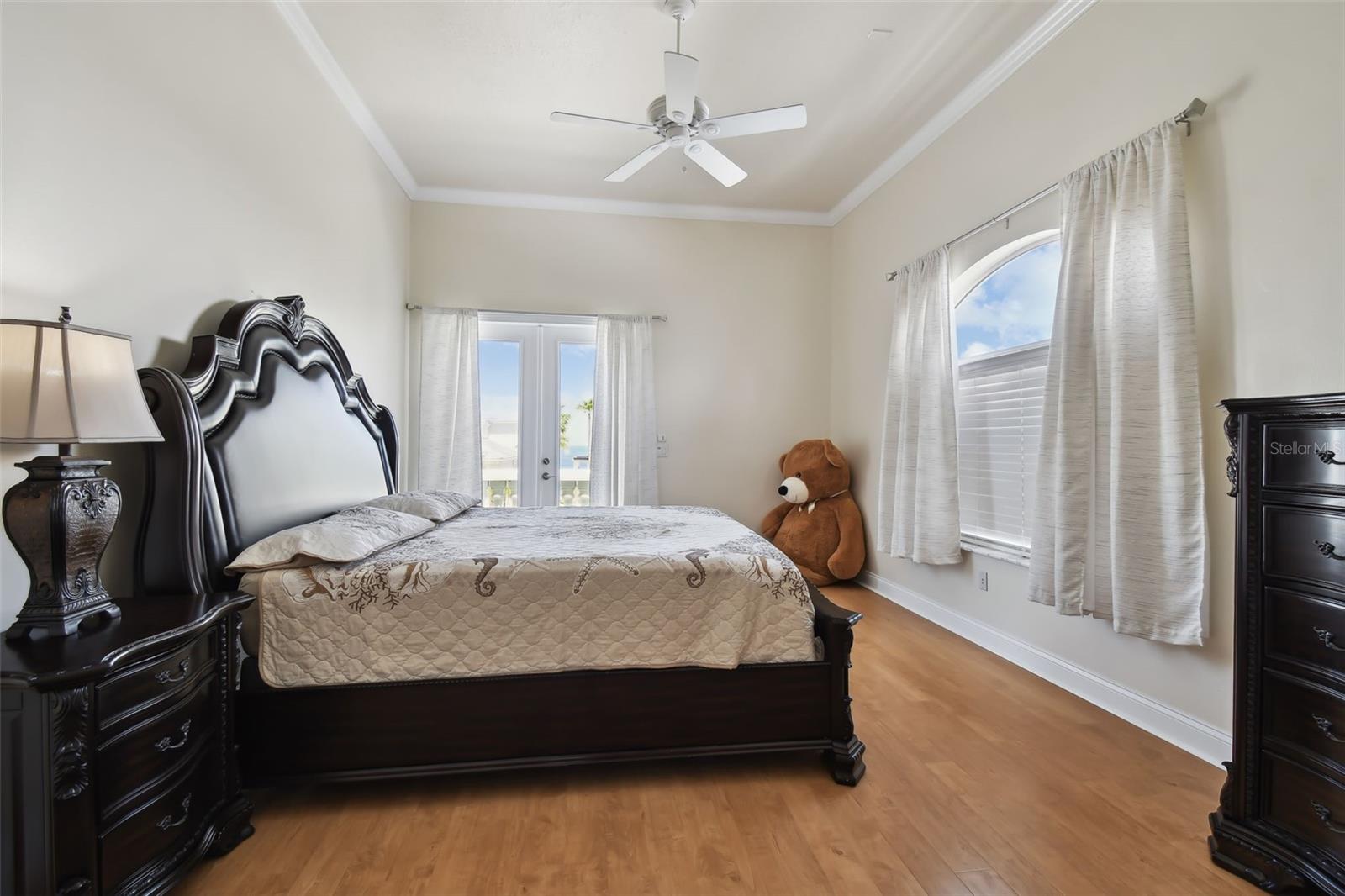 HARBORPOINTE - Residential