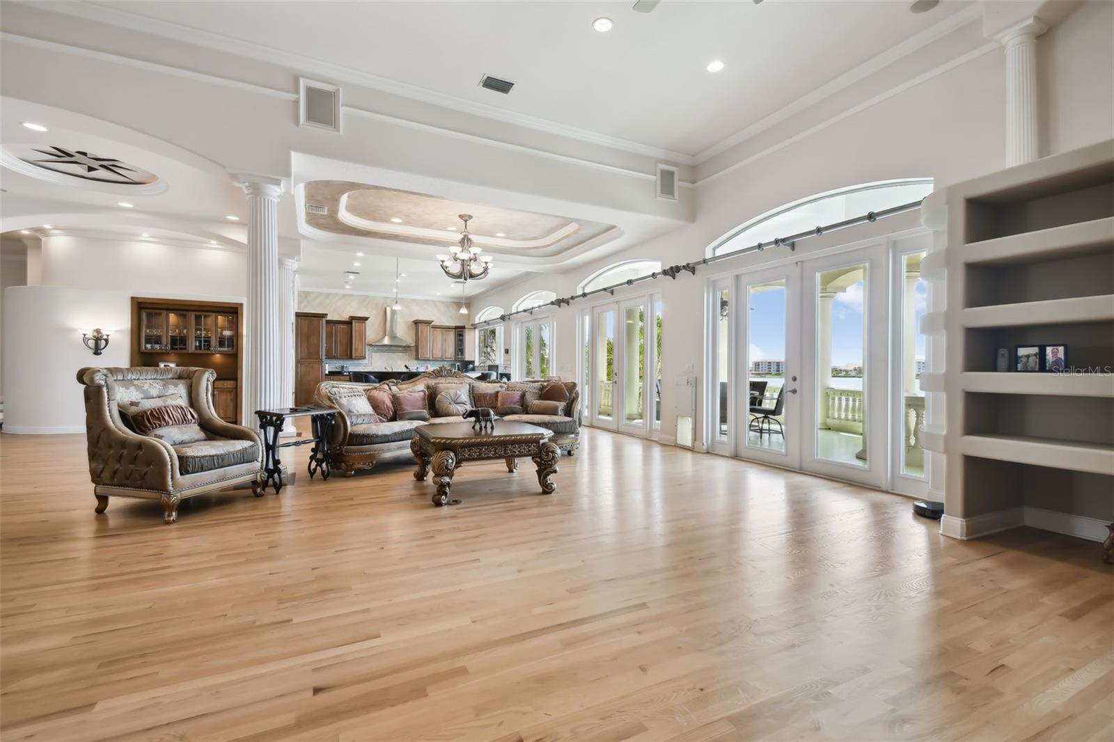 HARBORPOINTE - Residential