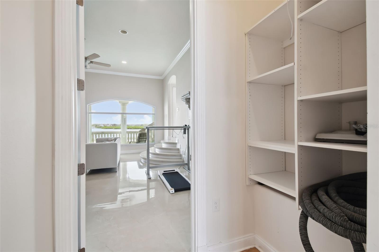 HARBORPOINTE - Residential