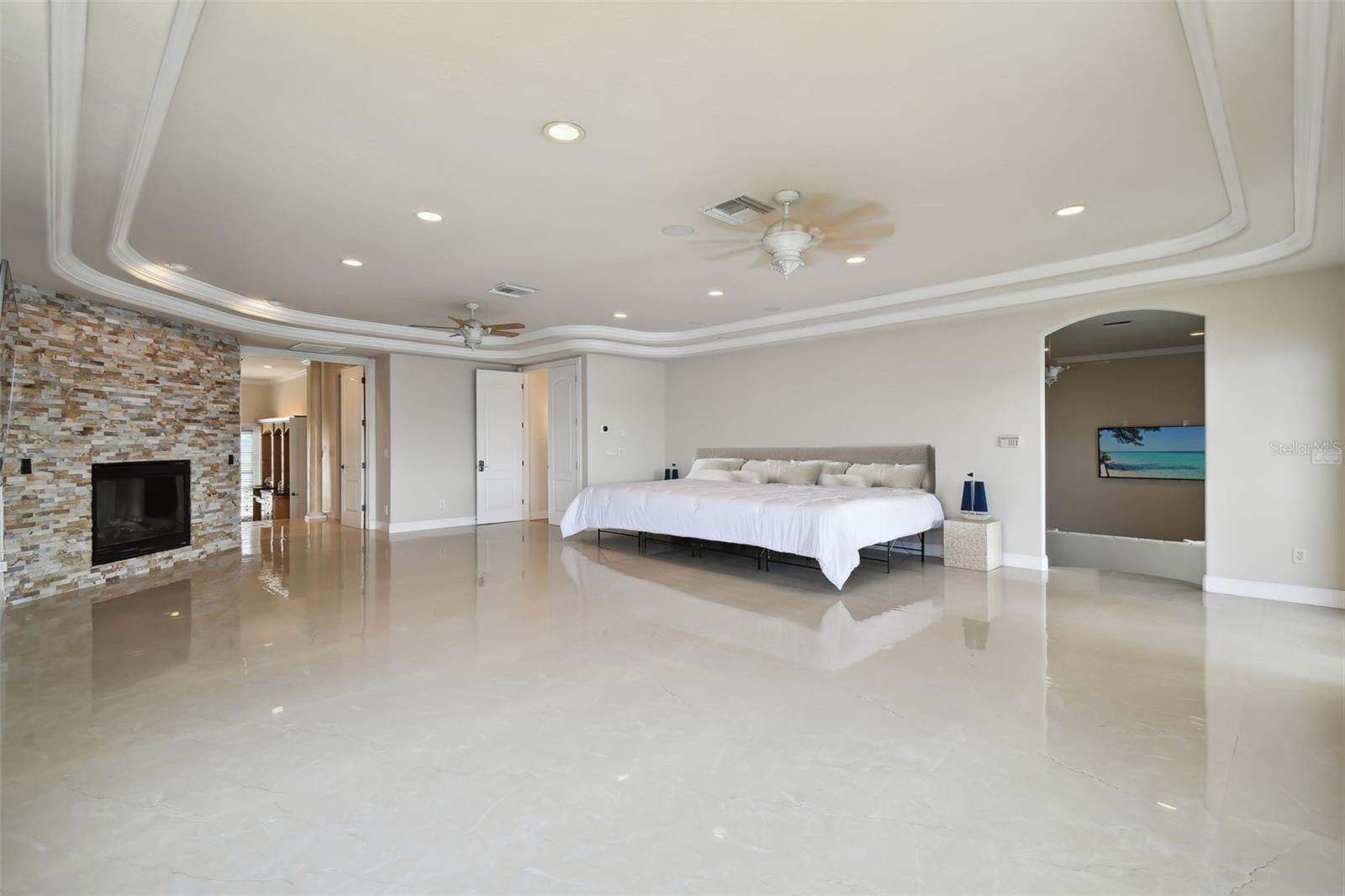 HARBORPOINTE - Residential