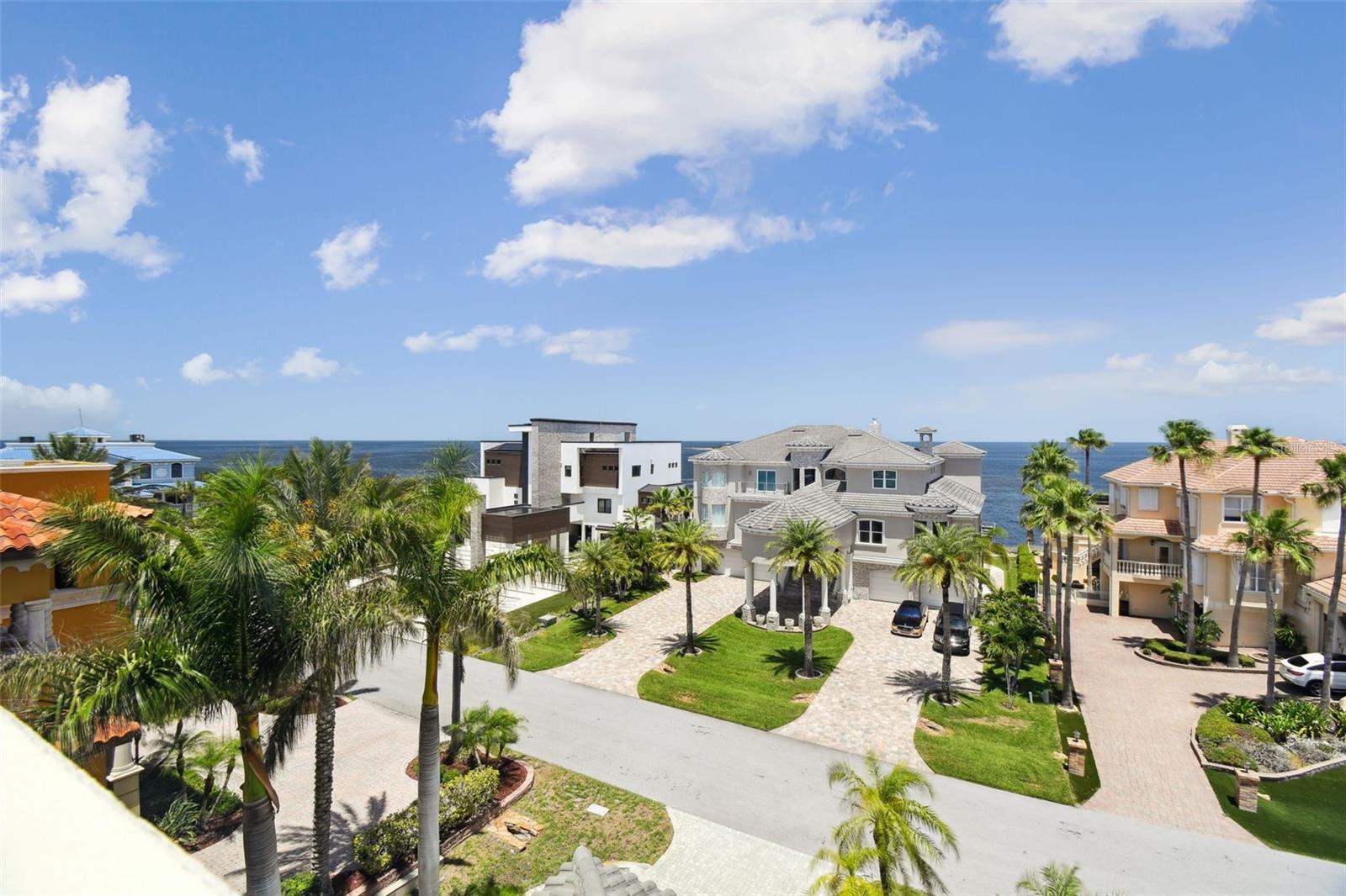 HARBORPOINTE - Residential