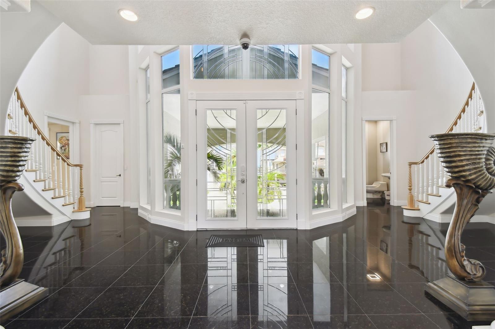 HARBORPOINTE - Residential