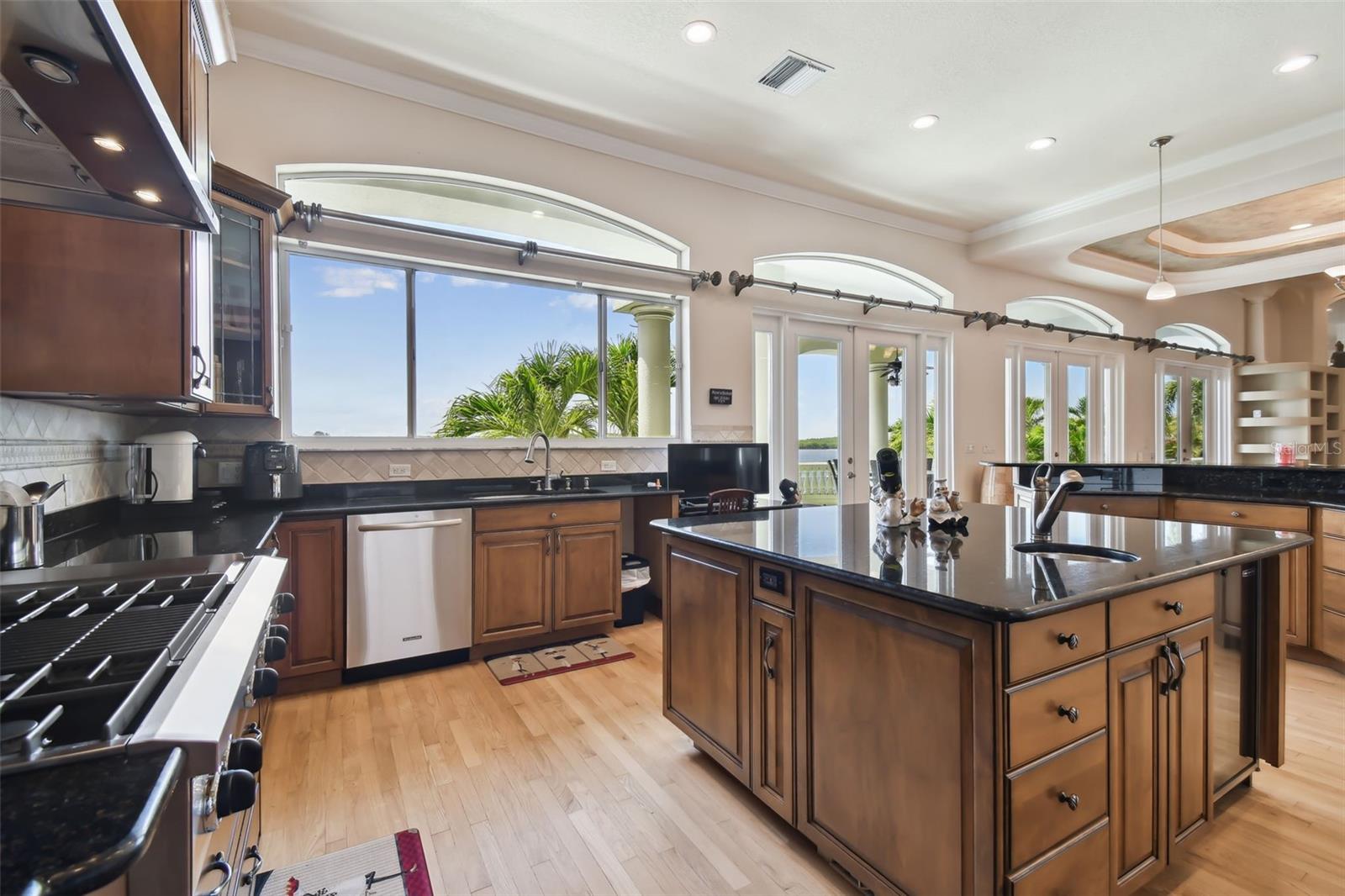 HARBORPOINTE - Residential