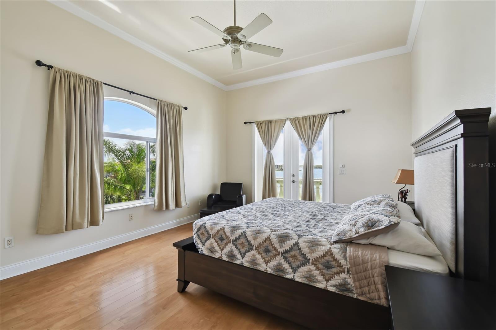 HARBORPOINTE - Residential