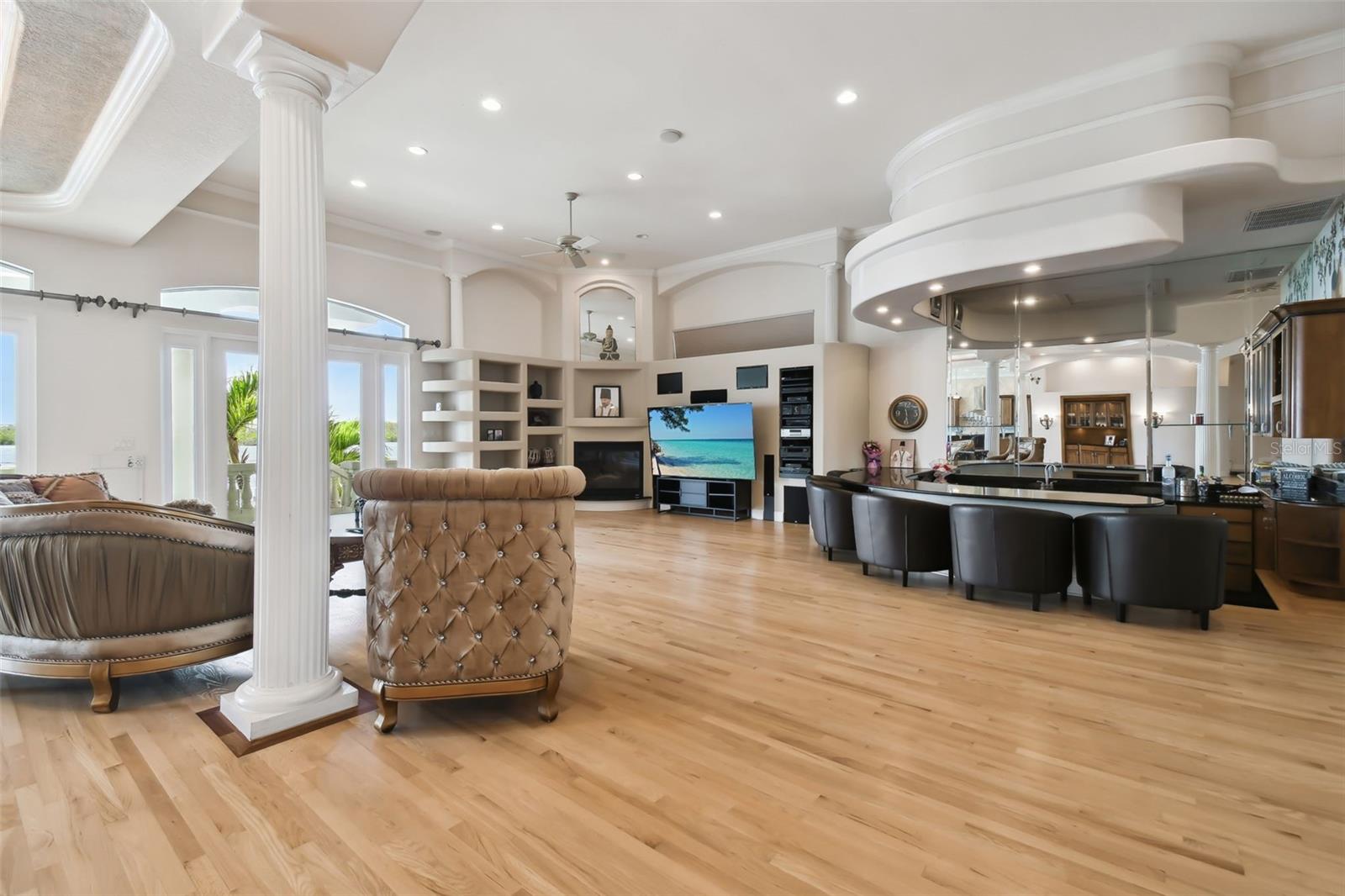 HARBORPOINTE - Residential