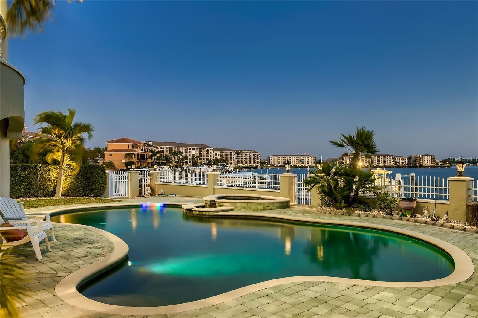 HARBORPOINTE - Residential