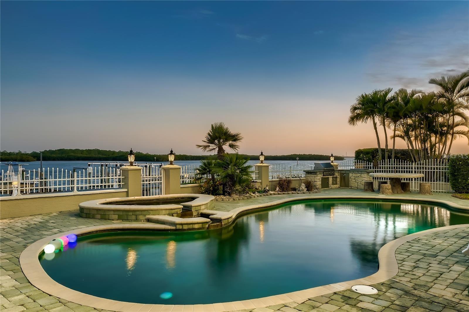 HARBORPOINTE - Residential