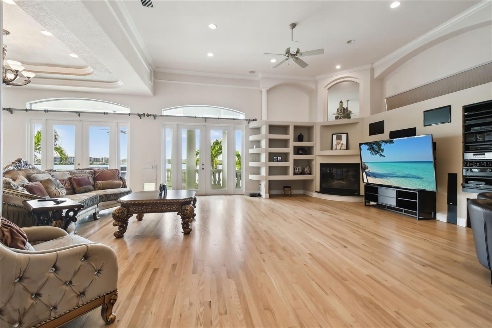 HARBORPOINTE - Residential