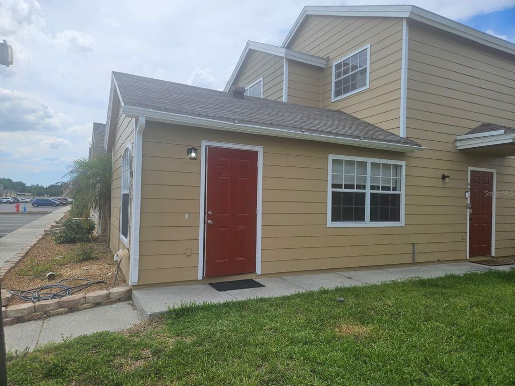 Photo of 601 Washington Palm Loop #B, Davenport, FL 33897 (MLS # S5148746)