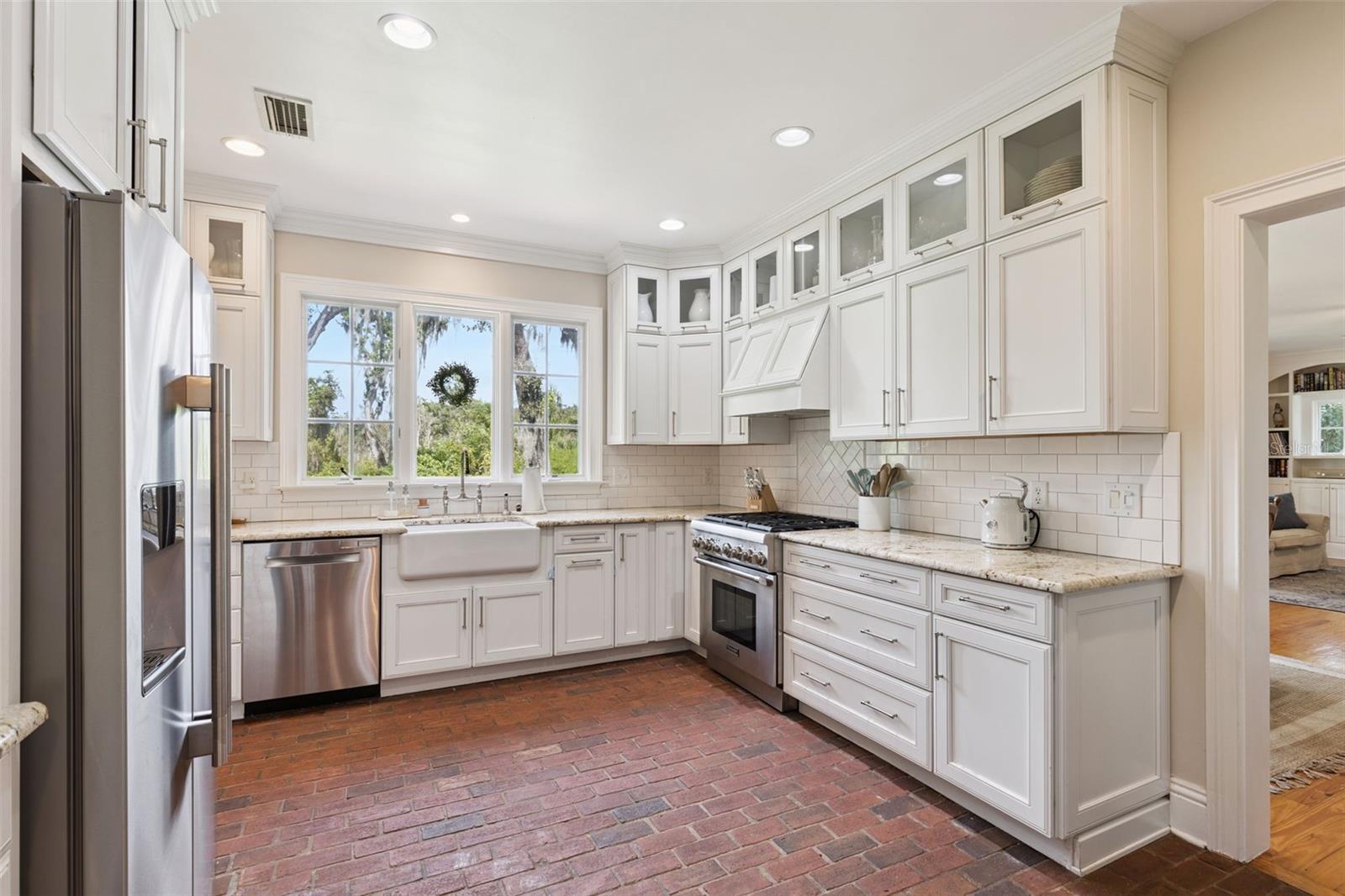 ELYSIUM CLUB - Residential