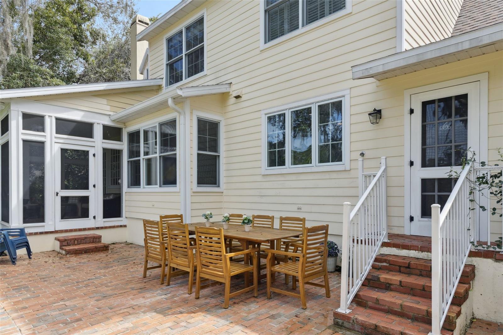 ELYSIUM CLUB - Residential