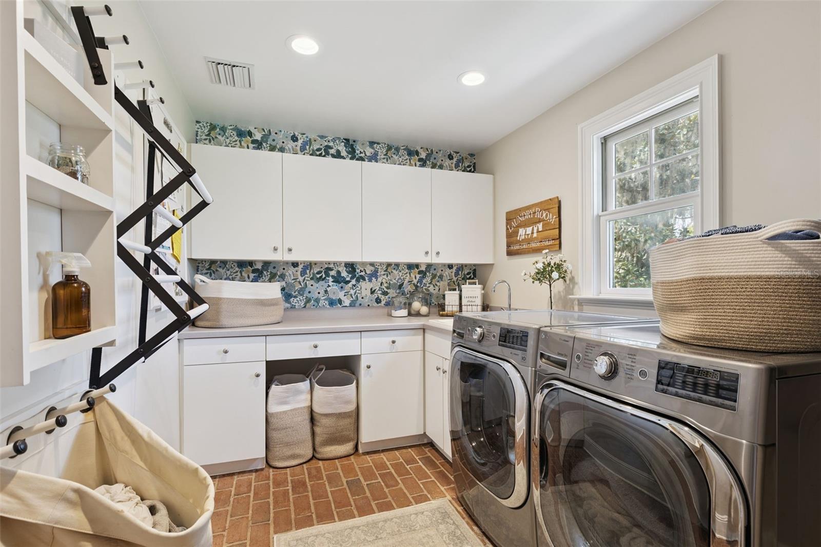 ELYSIUM CLUB - Residential