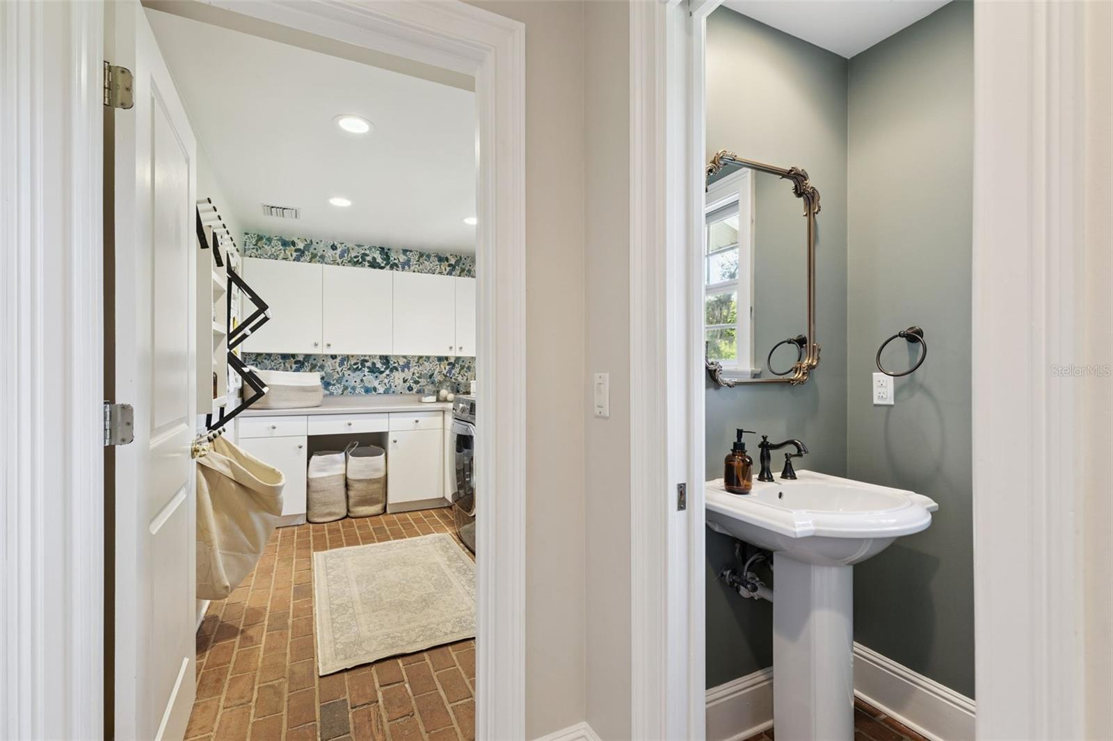 ELYSIUM CLUB - Residential