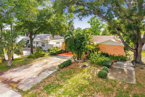 Property photo of 612 N Woodlynne Avenue, Tampa, FL 33609
