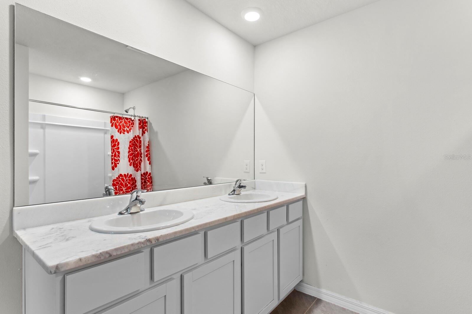 MANDARIN GROVE PH I - Residential