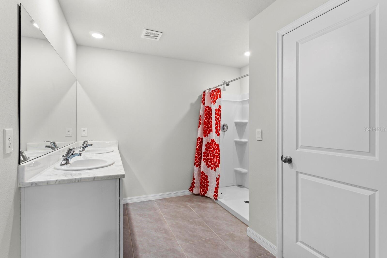 MANDARIN GROVE PH I - Residential