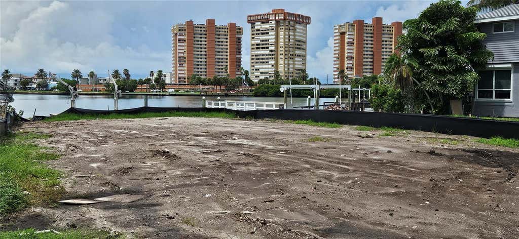 Photo of 623 180th Avenue E, Redington Shores, FL 33708 (MLS # TB8533158)