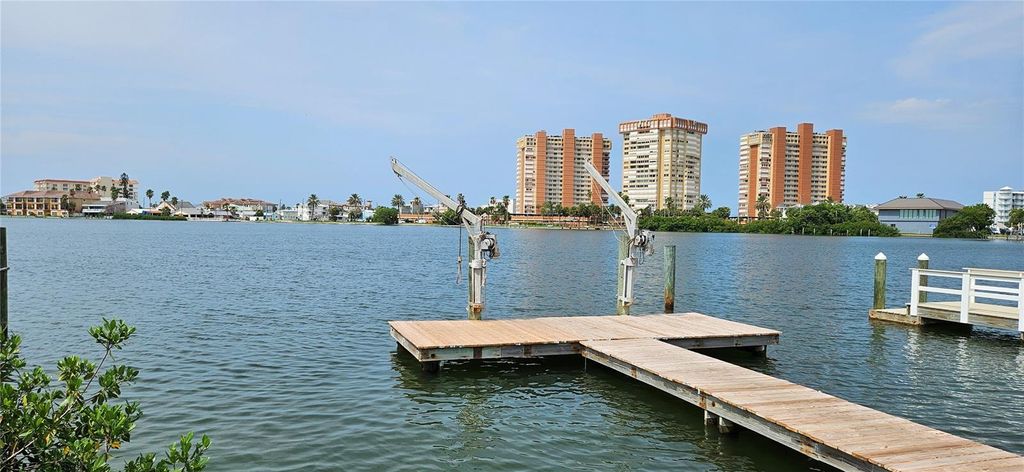 Photo of 623 180th Avenue E, Redington Shores, FL 33708 (MLS # TB8533158)