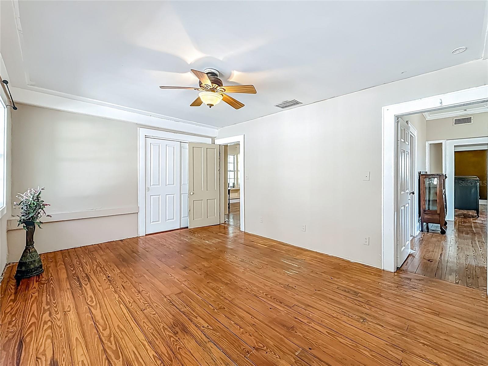 RIDGEWOOD ESTATES ADD - Residential