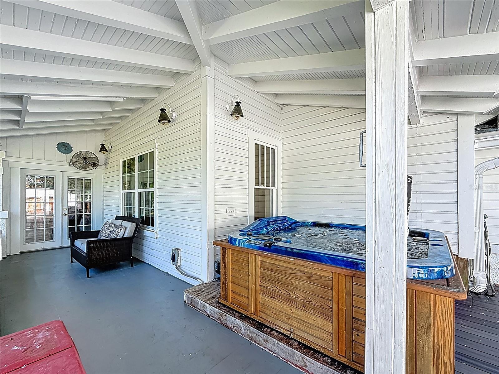 RIDGEWOOD ESTATES ADD - Residential