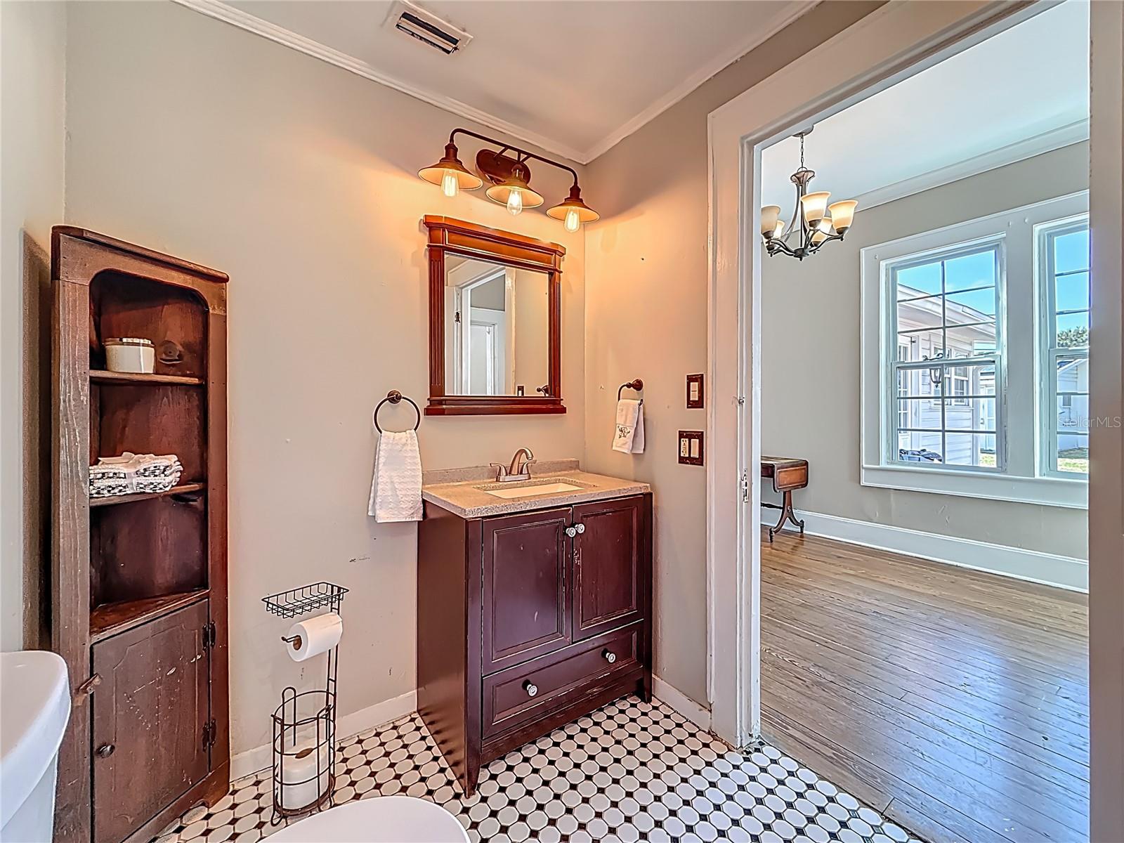 RIDGEWOOD ESTATES ADD - Residential