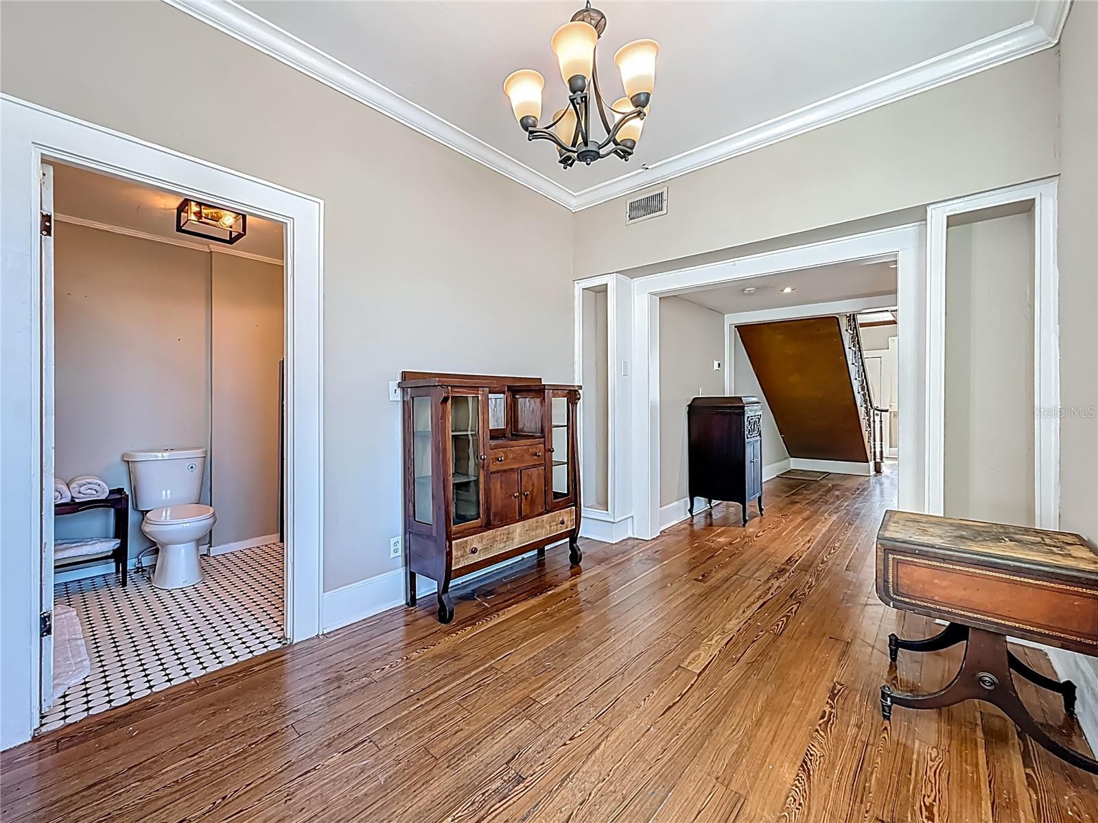 RIDGEWOOD ESTATES ADD - Residential