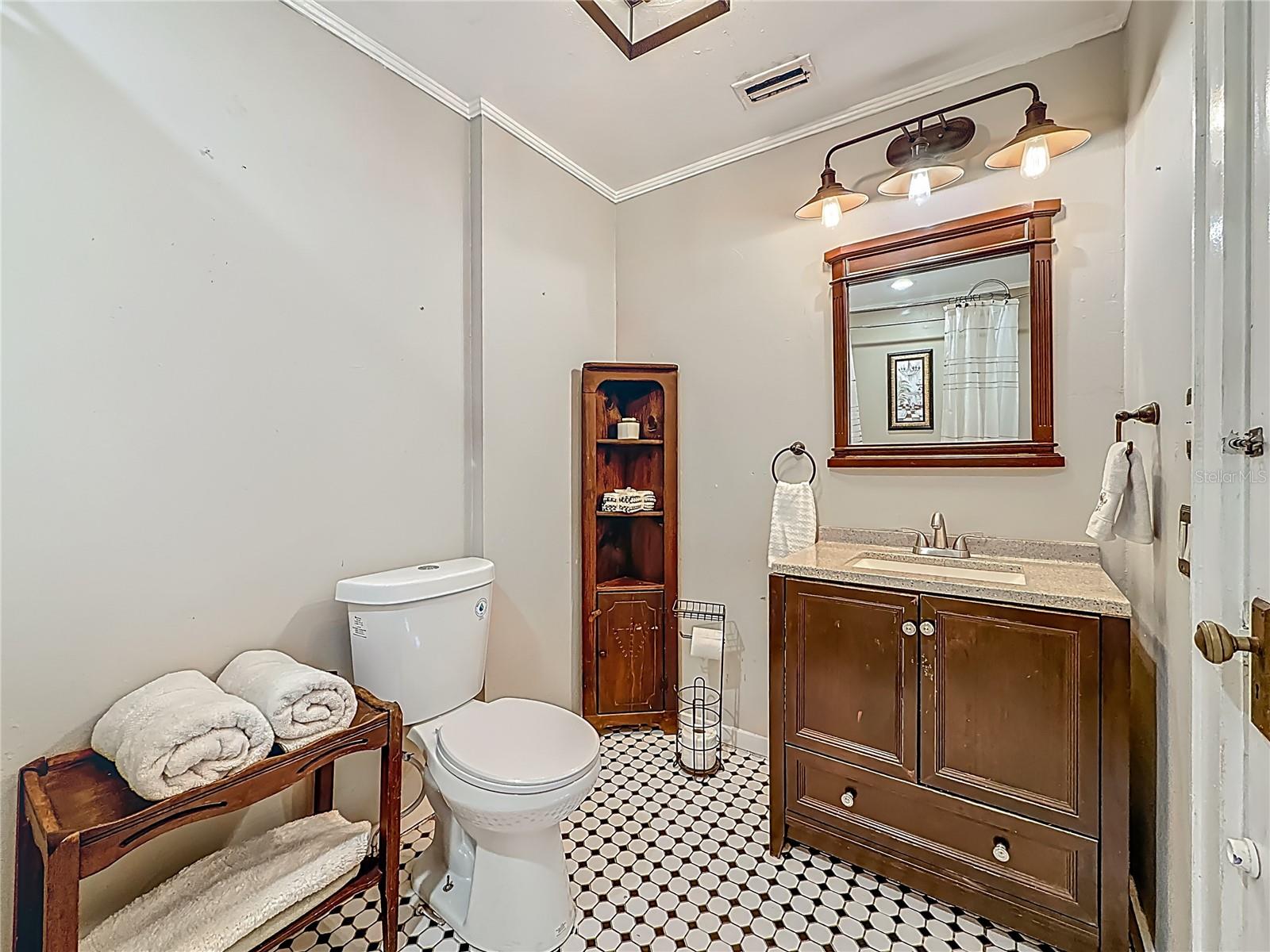 RIDGEWOOD ESTATES ADD - Residential