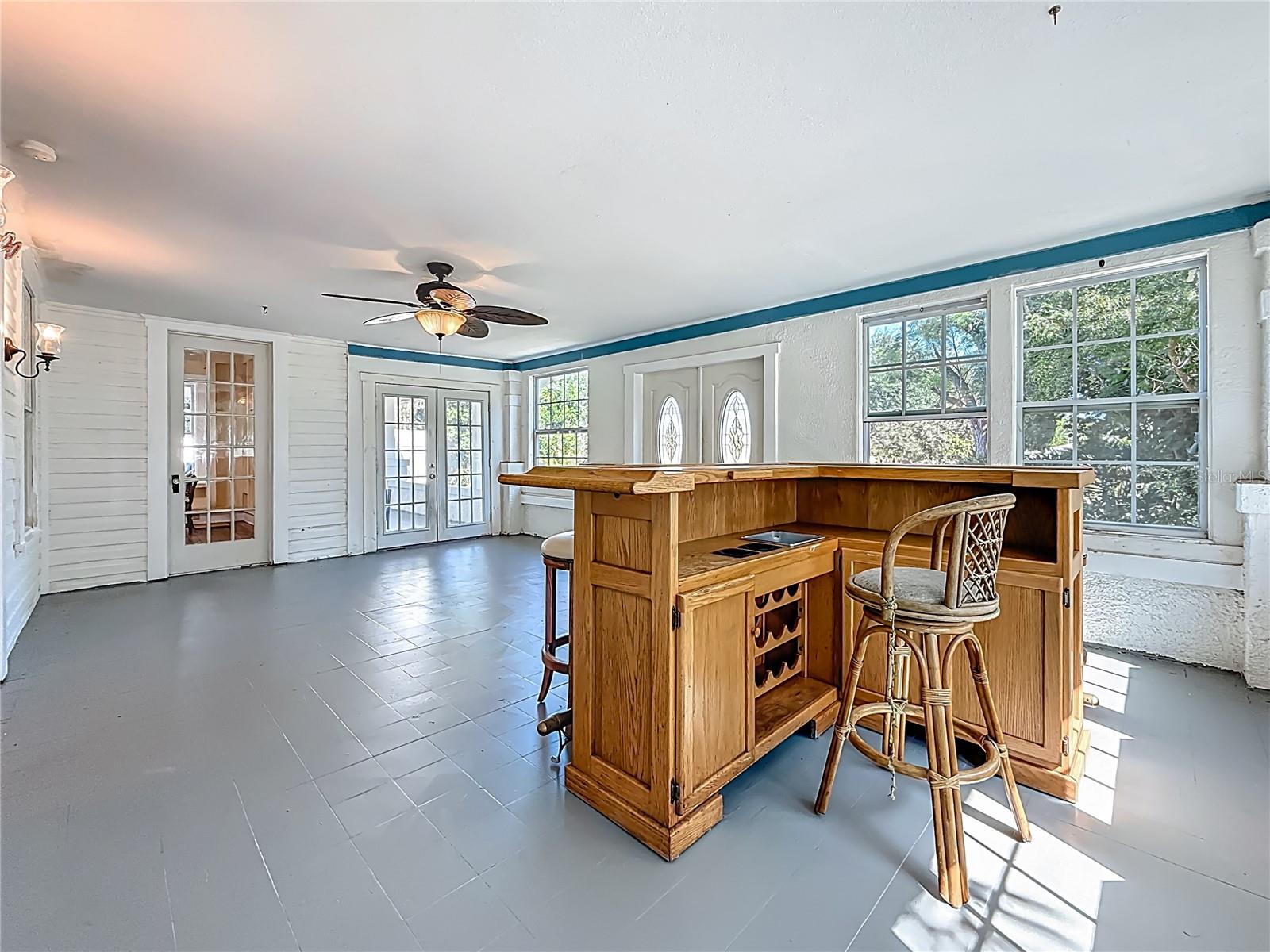 RIDGEWOOD ESTATES ADD - Residential