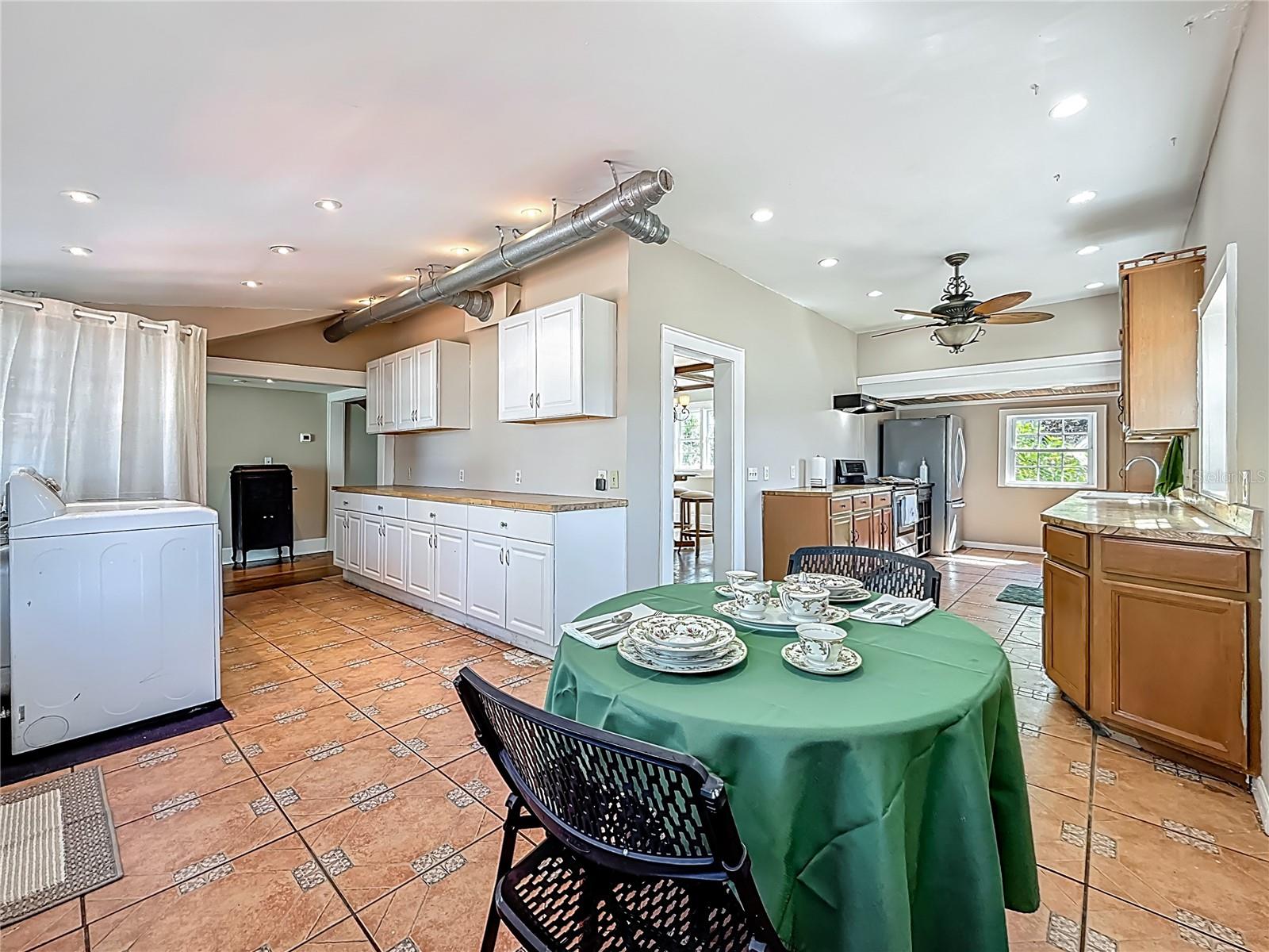 RIDGEWOOD ESTATES ADD - Residential