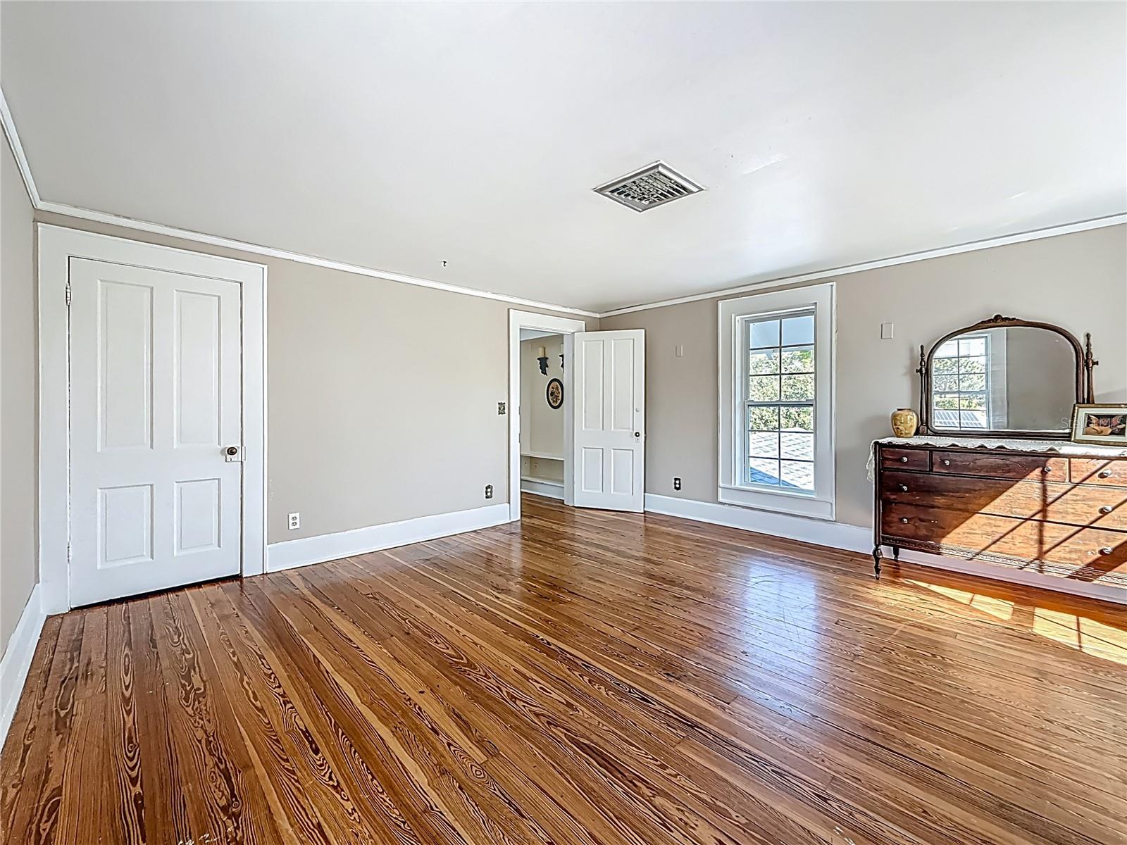 RIDGEWOOD ESTATES ADD - Residential