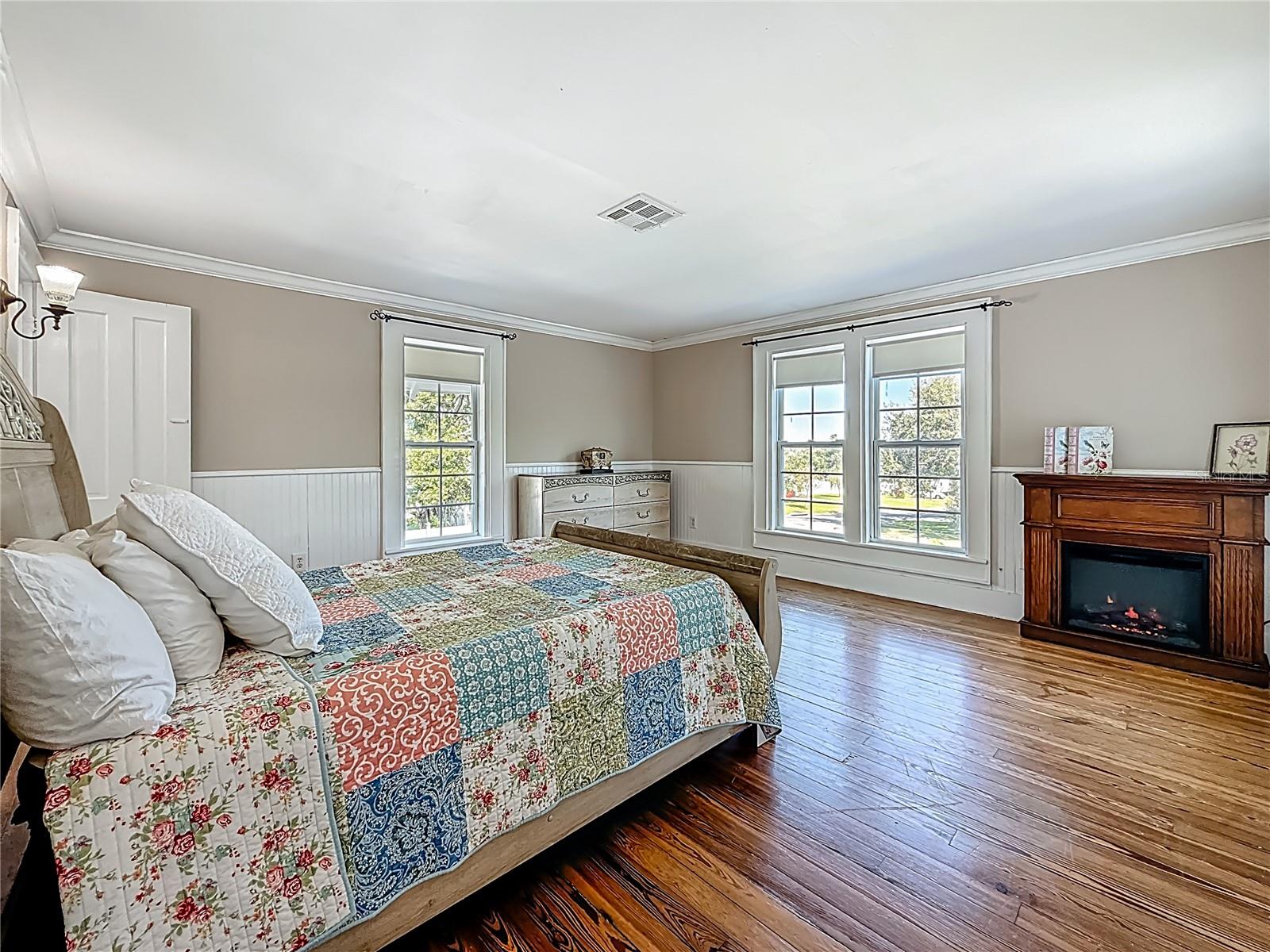 RIDGEWOOD ESTATES ADD - Residential