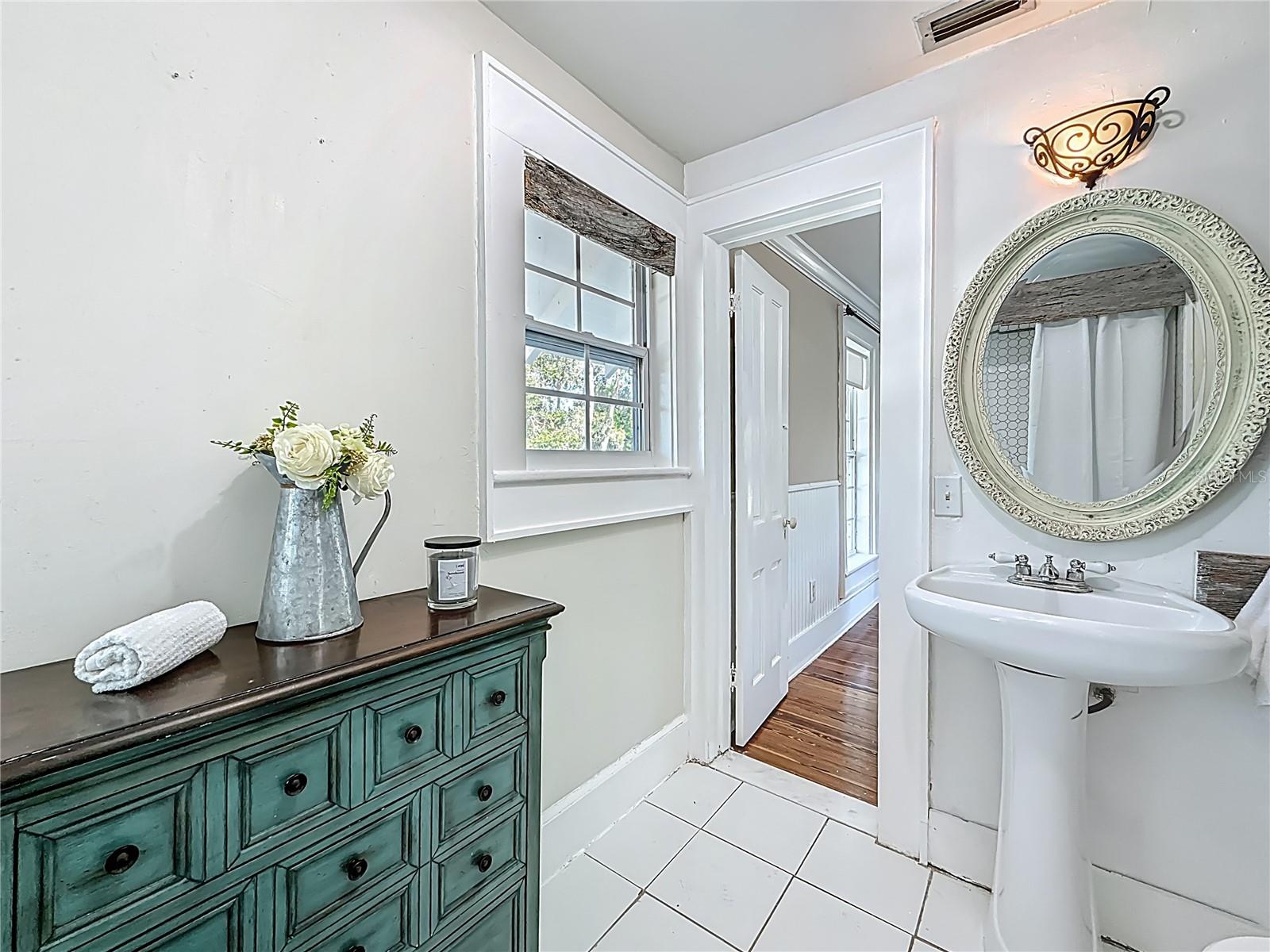 RIDGEWOOD ESTATES ADD - Residential