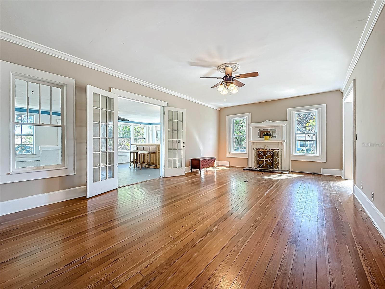 RIDGEWOOD ESTATES ADD - Residential