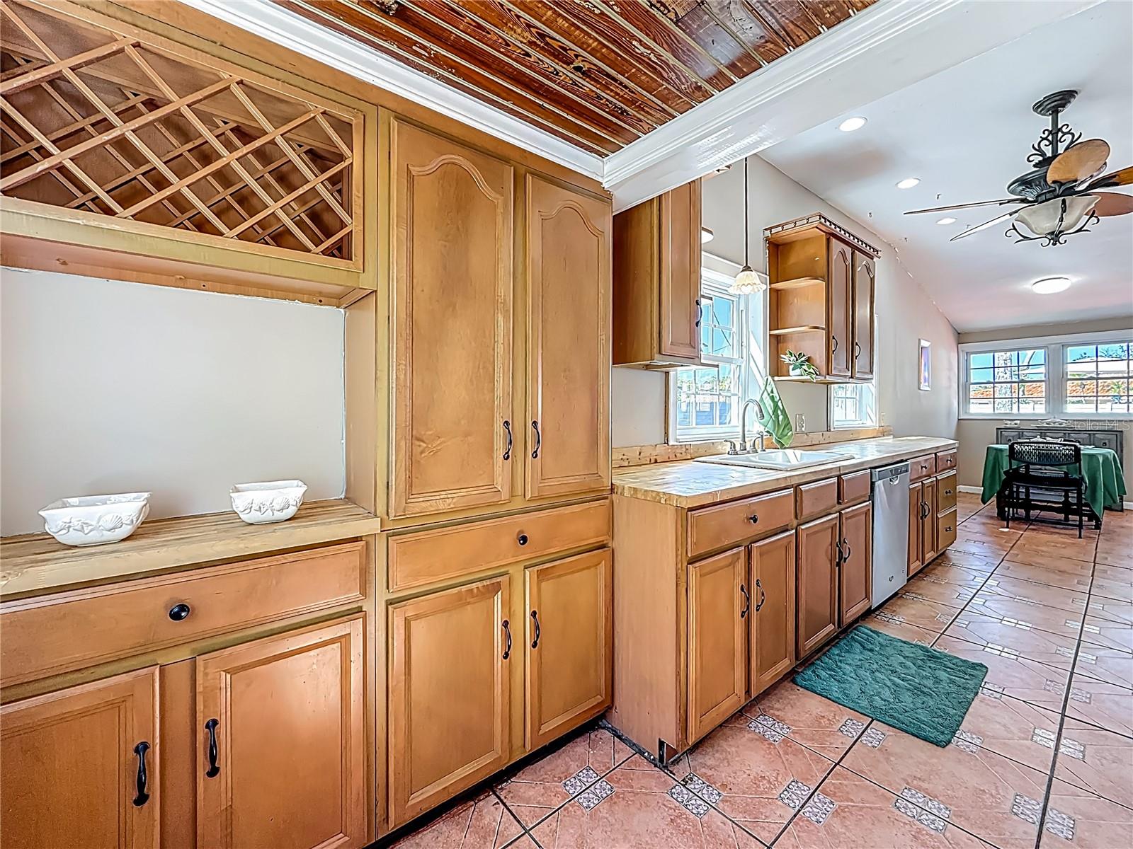 RIDGEWOOD ESTATES ADD - Residential