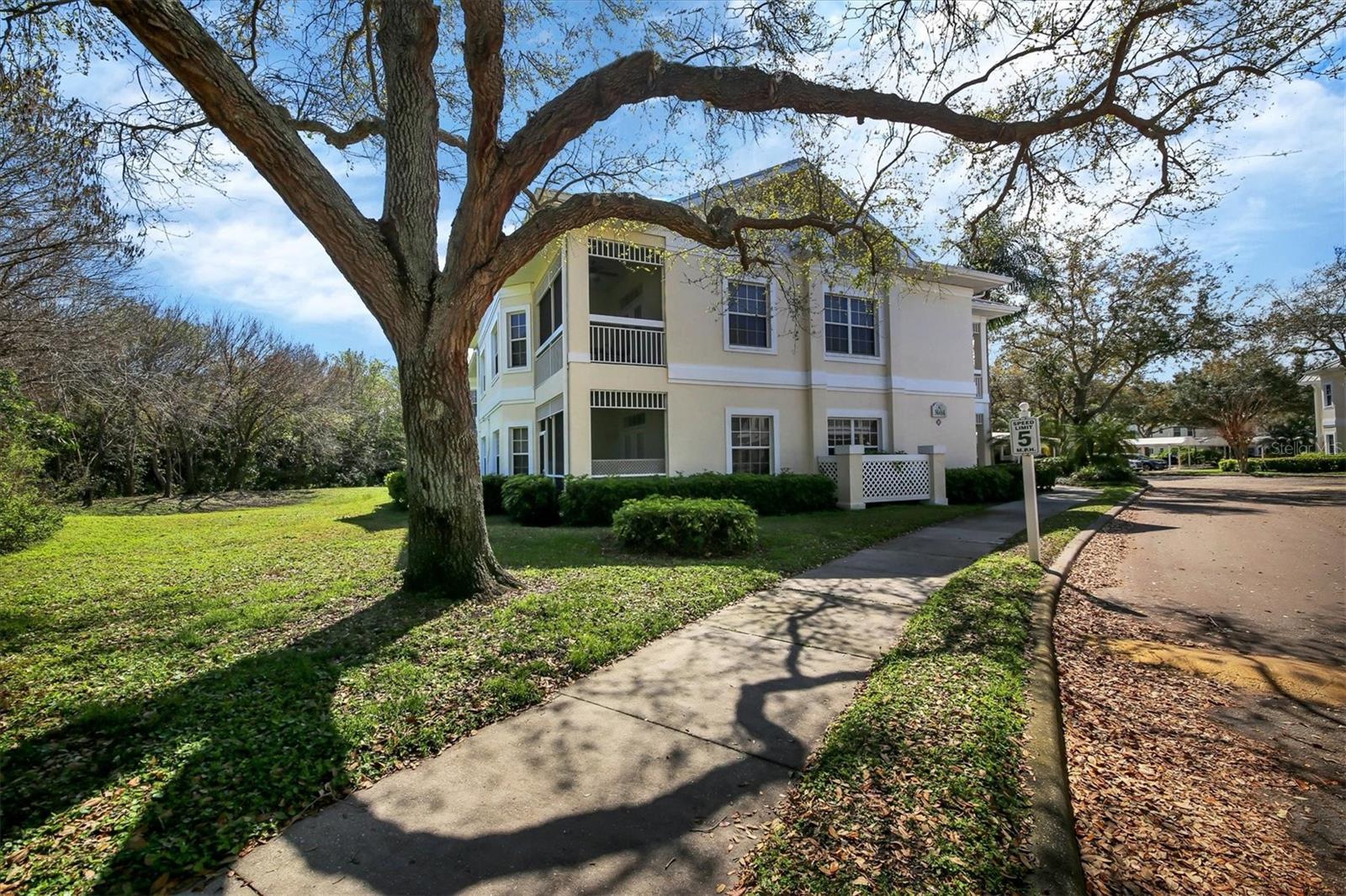 BOLLETTIERI RESORT VILLAS IX - Residential Lease