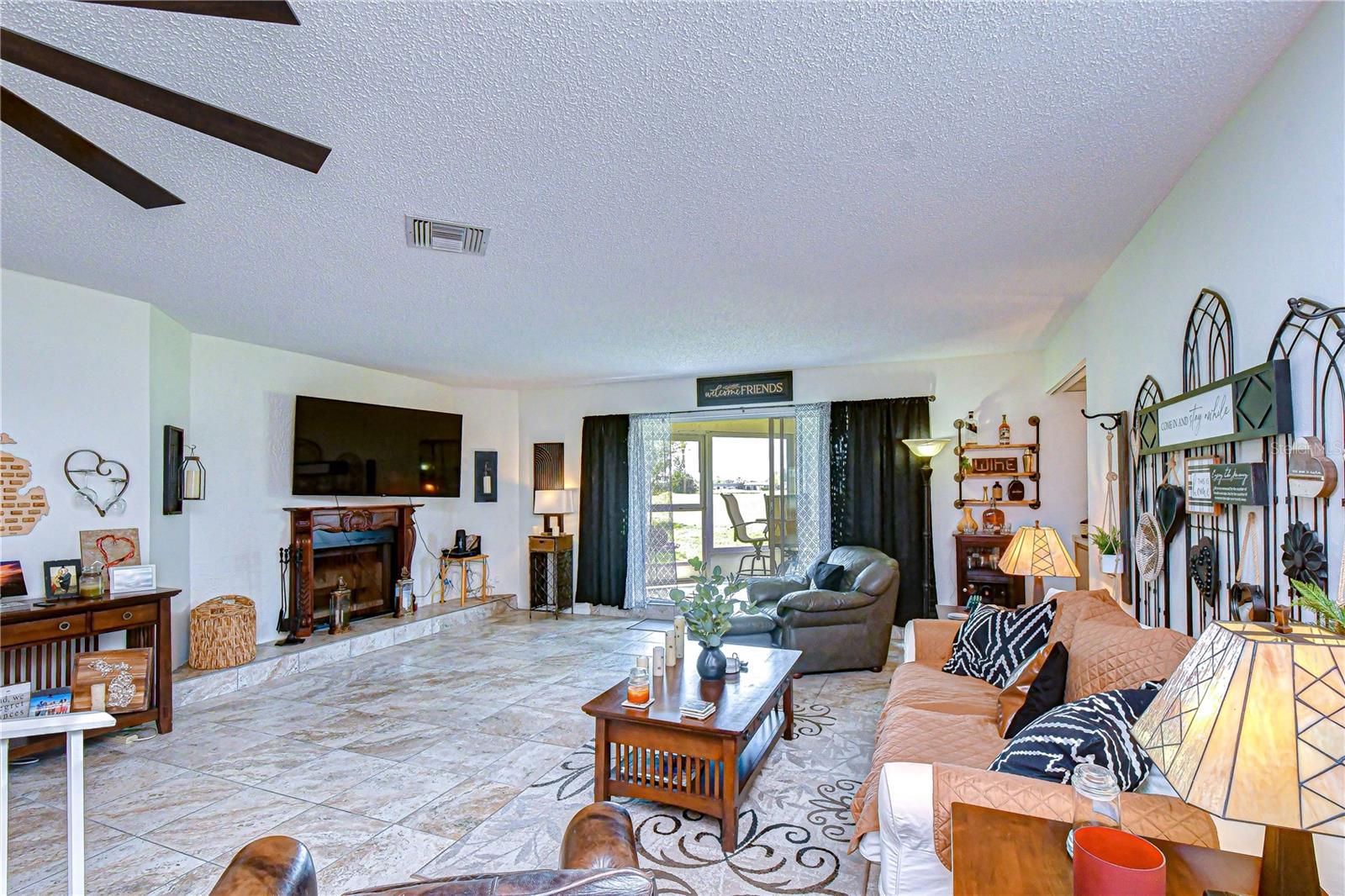 07 SPGS VILLAS CONDO - Residential