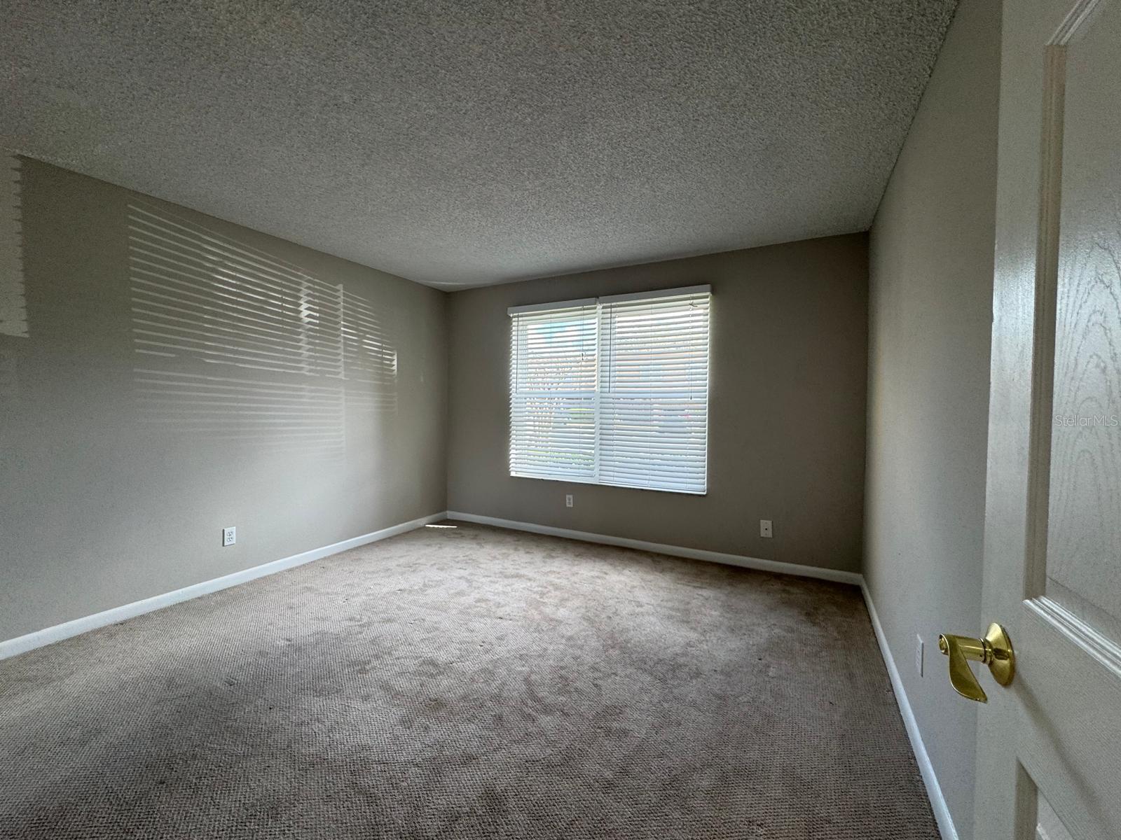 FOUR SEASONS CONDO - Residential Lease