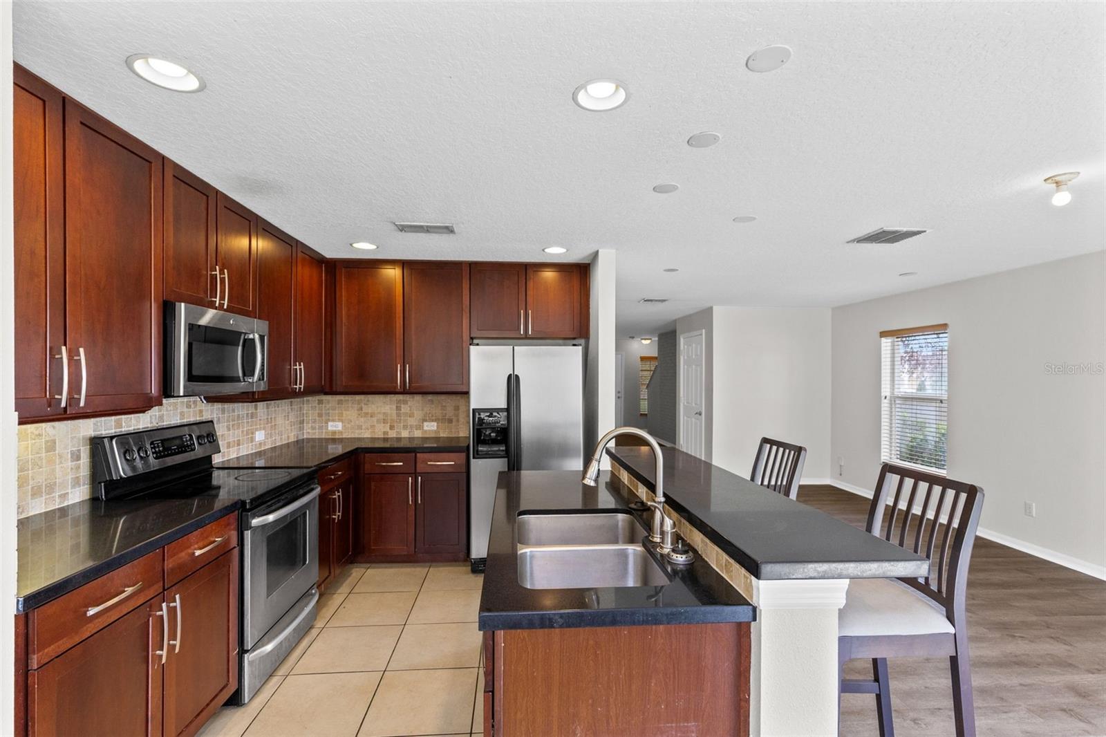4231 TRIDENT POINT
