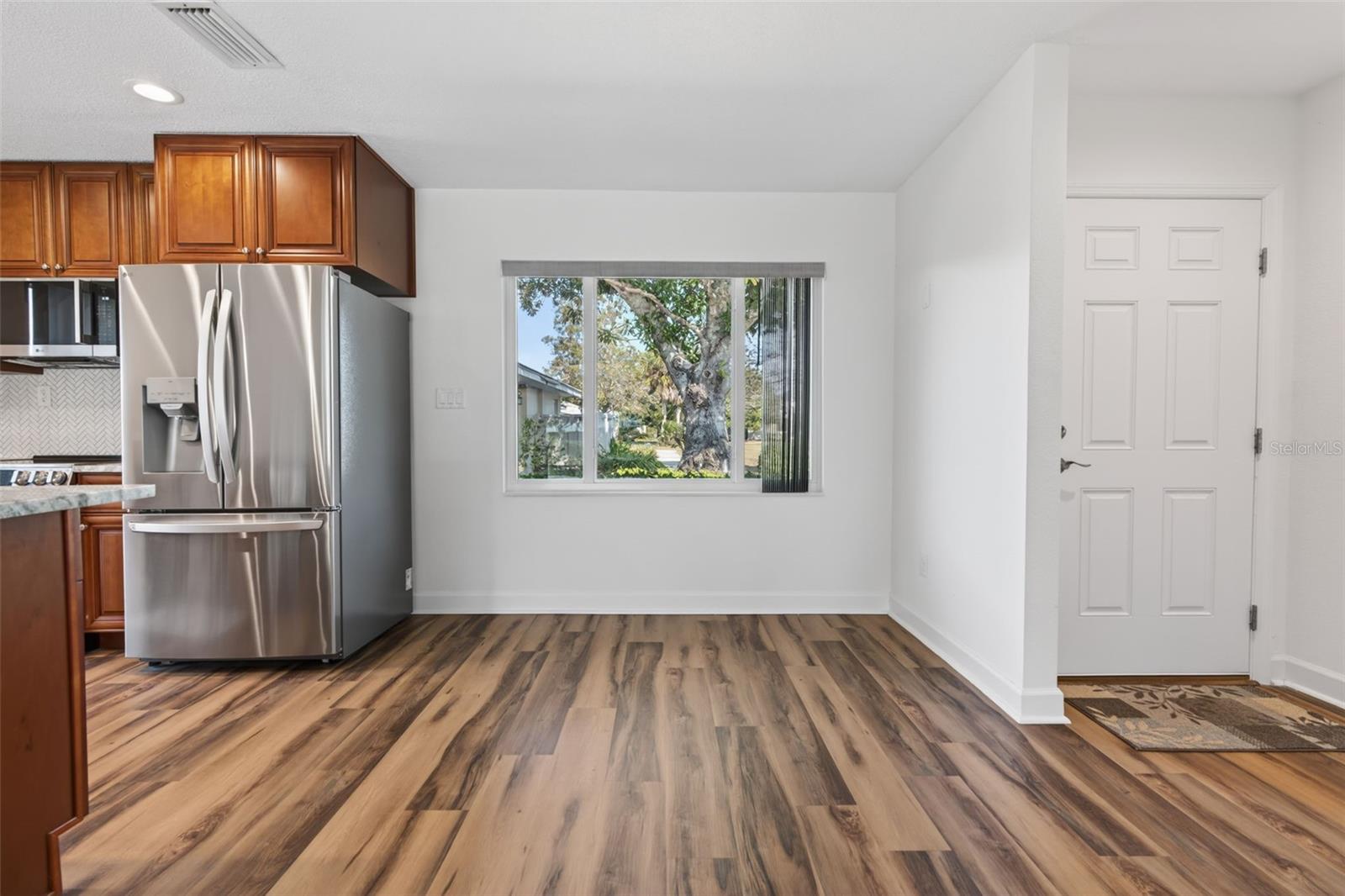 THE BAY VILLAS - Residential