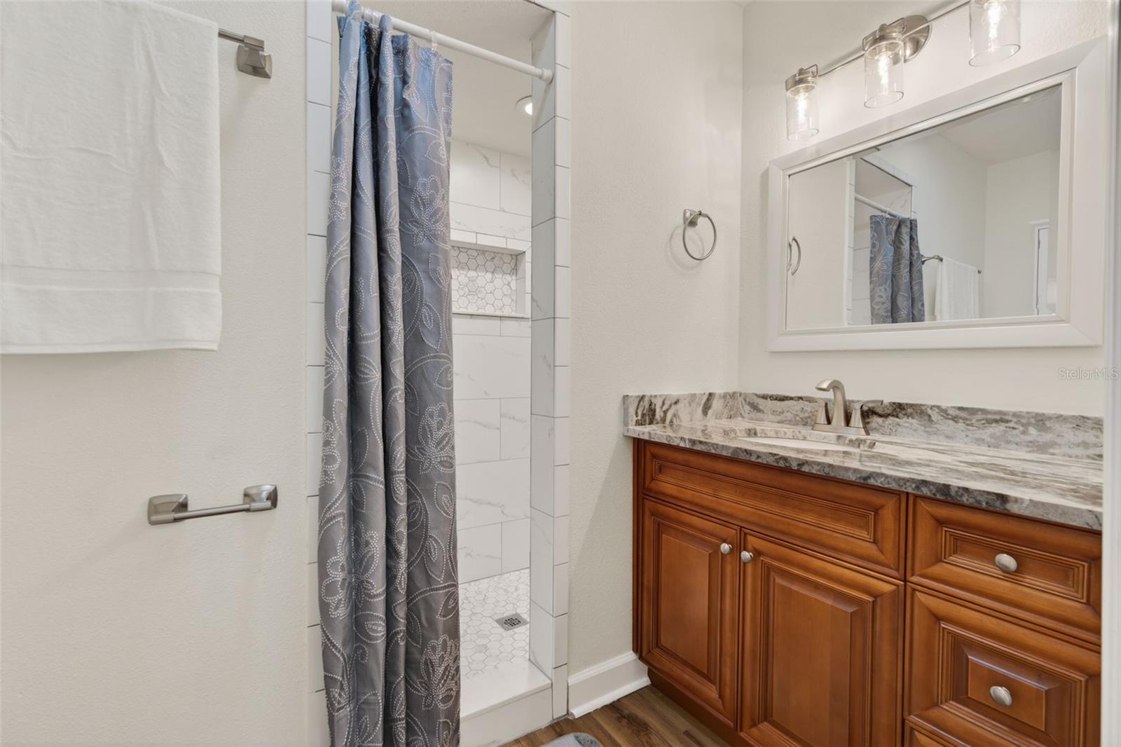 THE BAY VILLAS - Residential