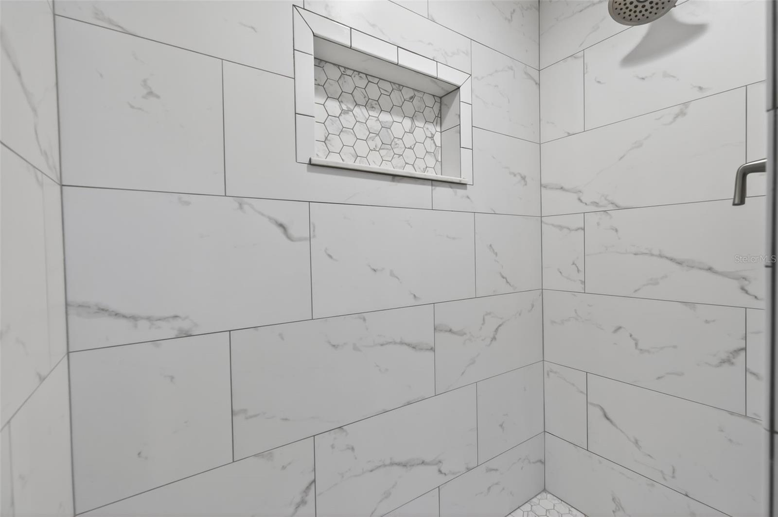 THE BAY VILLAS - Residential