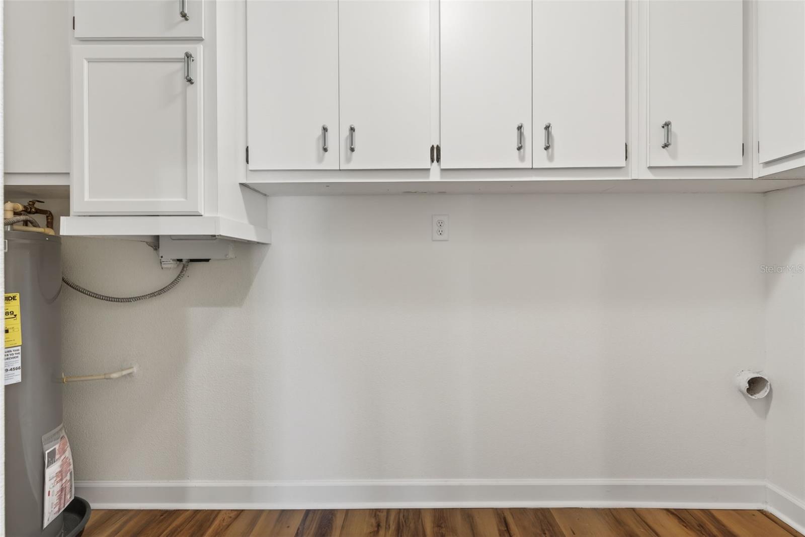 THE BAY VILLAS - Residential