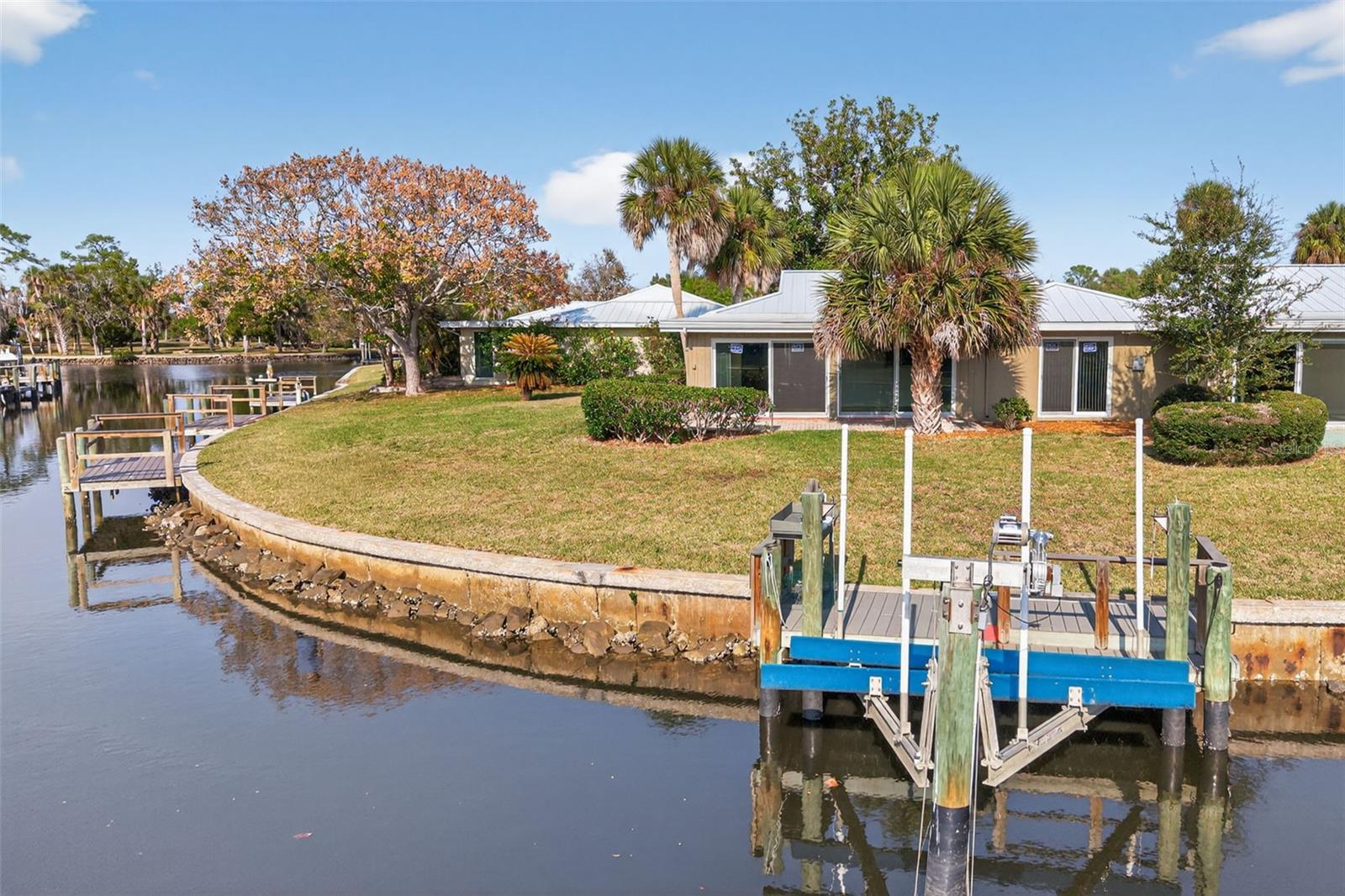 THE BAY VILLAS - Residential