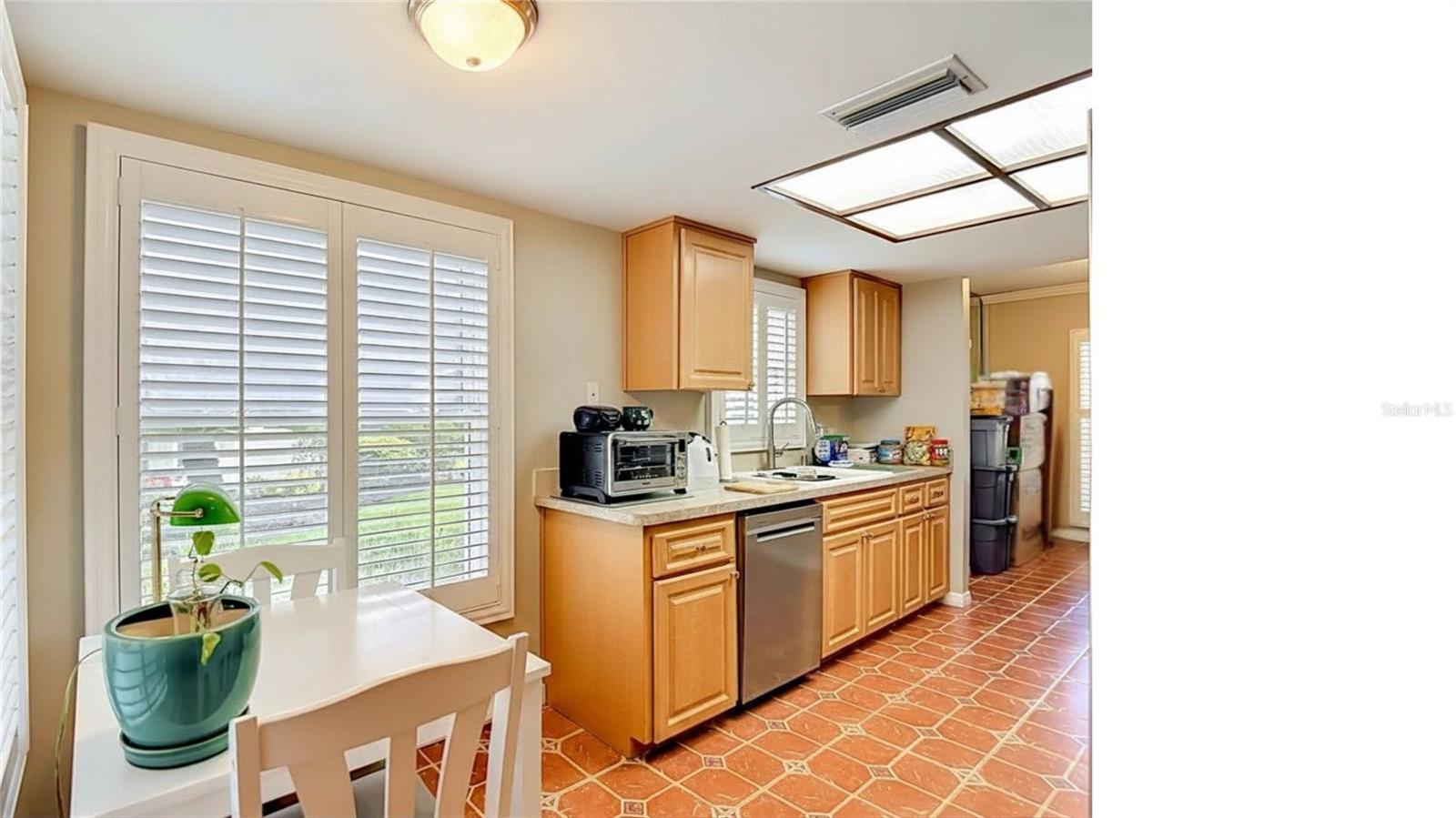CAPRI VILLAGE CONDO 01 - Residential