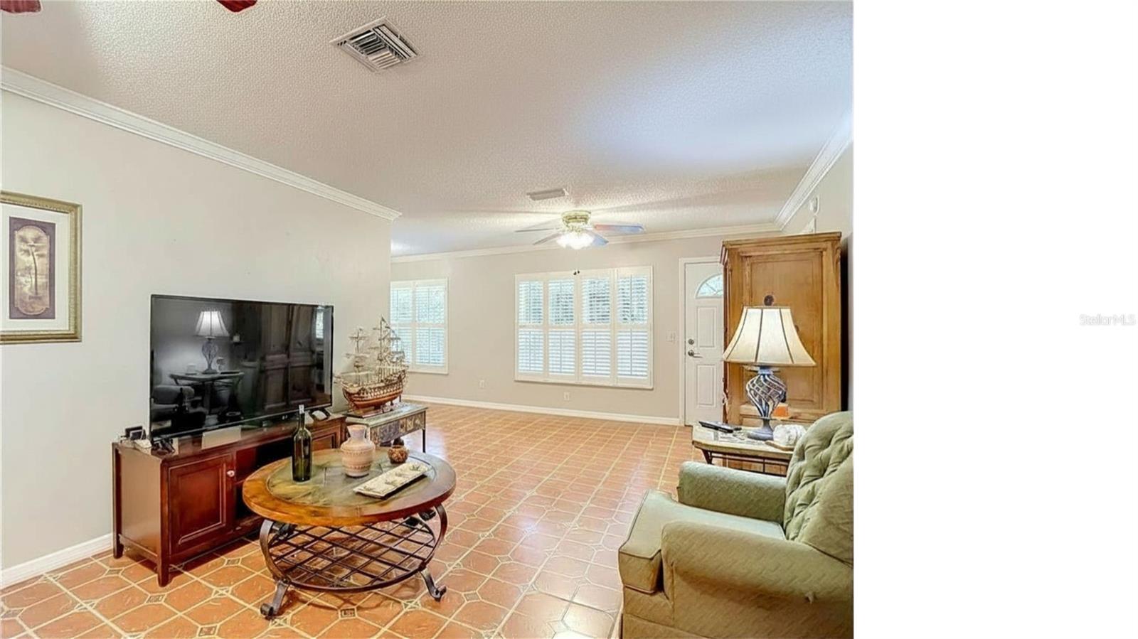 CAPRI VILLAGE CONDO 01 - Residential