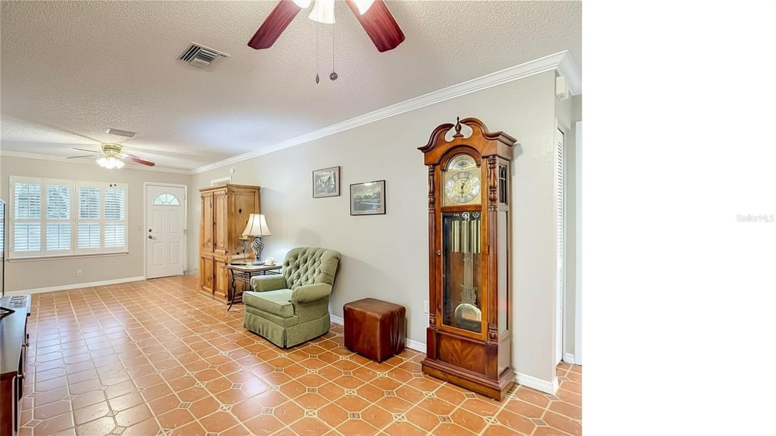 CAPRI VILLAGE CONDO 01 - Residential