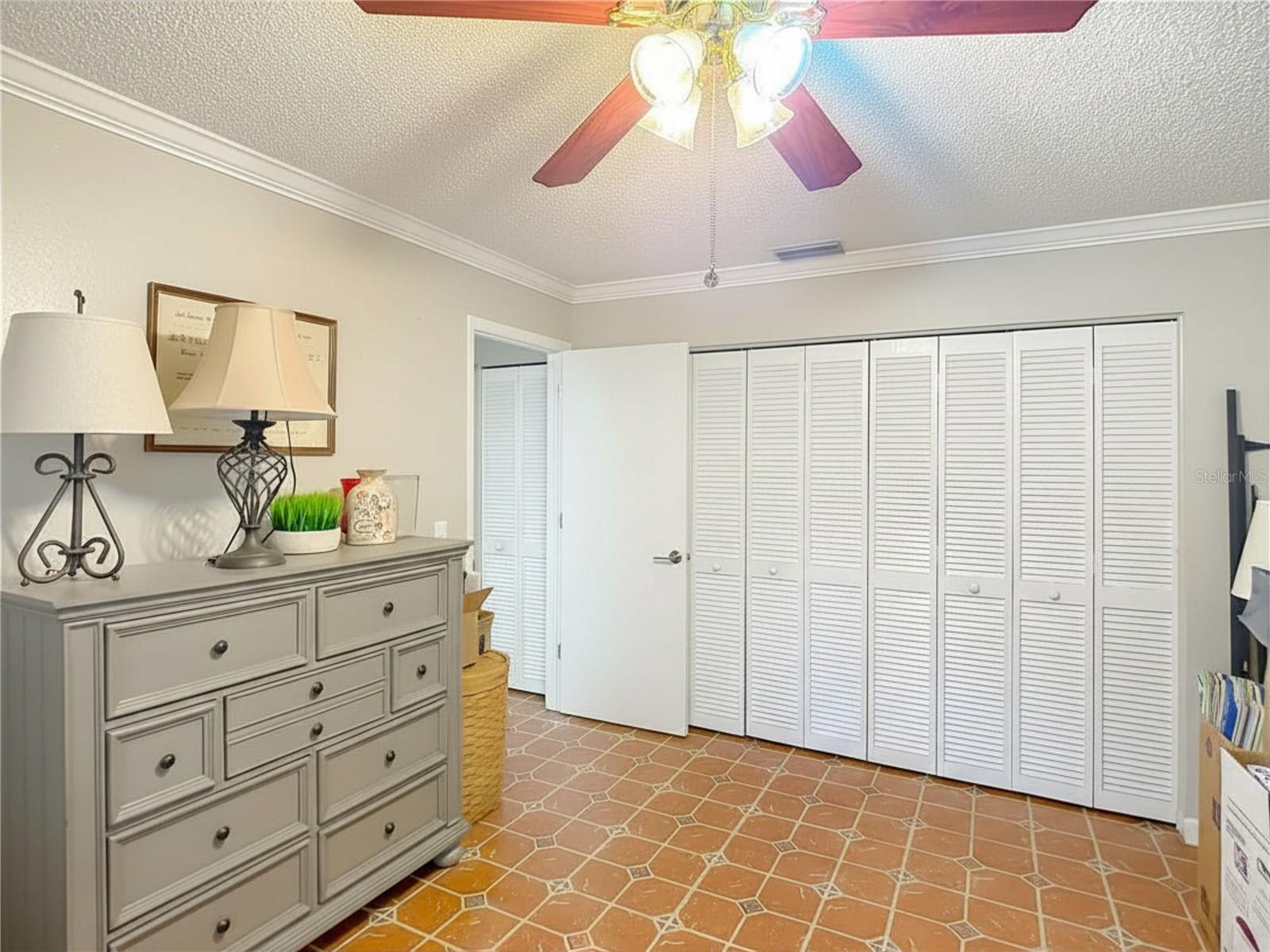 CAPRI VILLAGE CONDO 01 - Residential