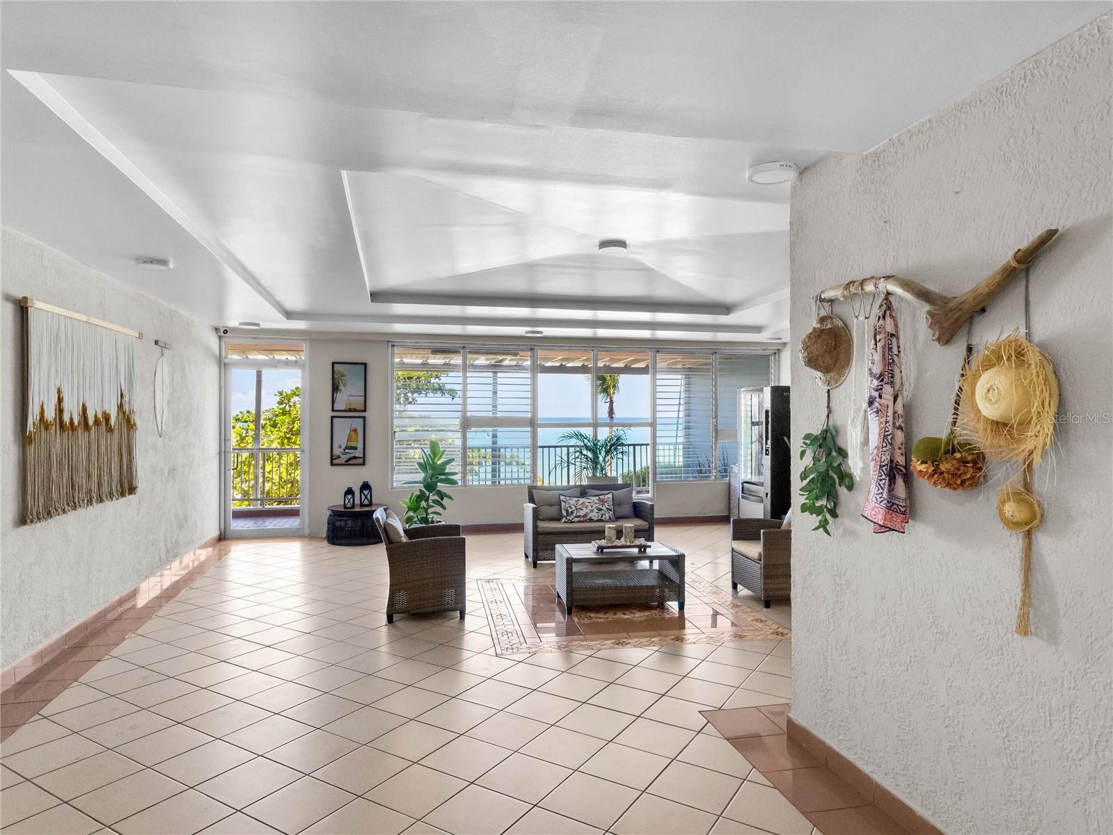 SANDY HILLS - Residential